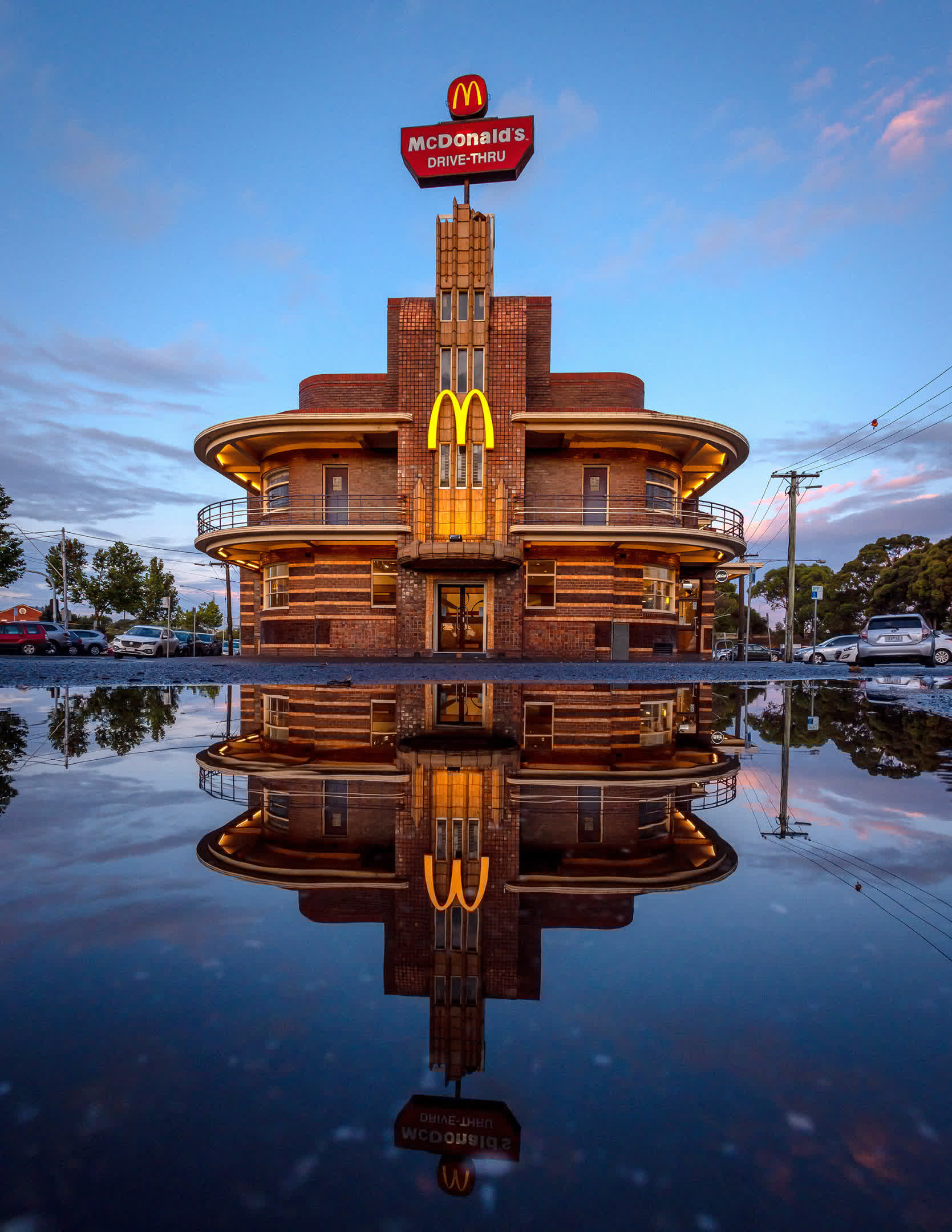 زار ماكدونالدز في 55 بلدا..هذا ما وثقه مصور عن سلسلة المطاعم السريعة