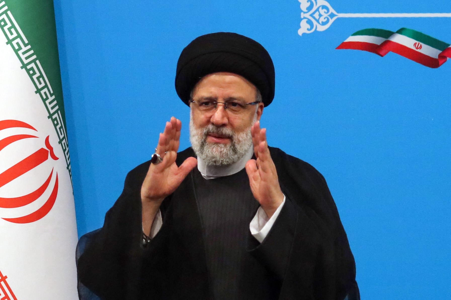 الرئيس الإيراني: حكومتنا هي من تقرر كيف ستنفق أموال الأرصدة المُفرج عنها