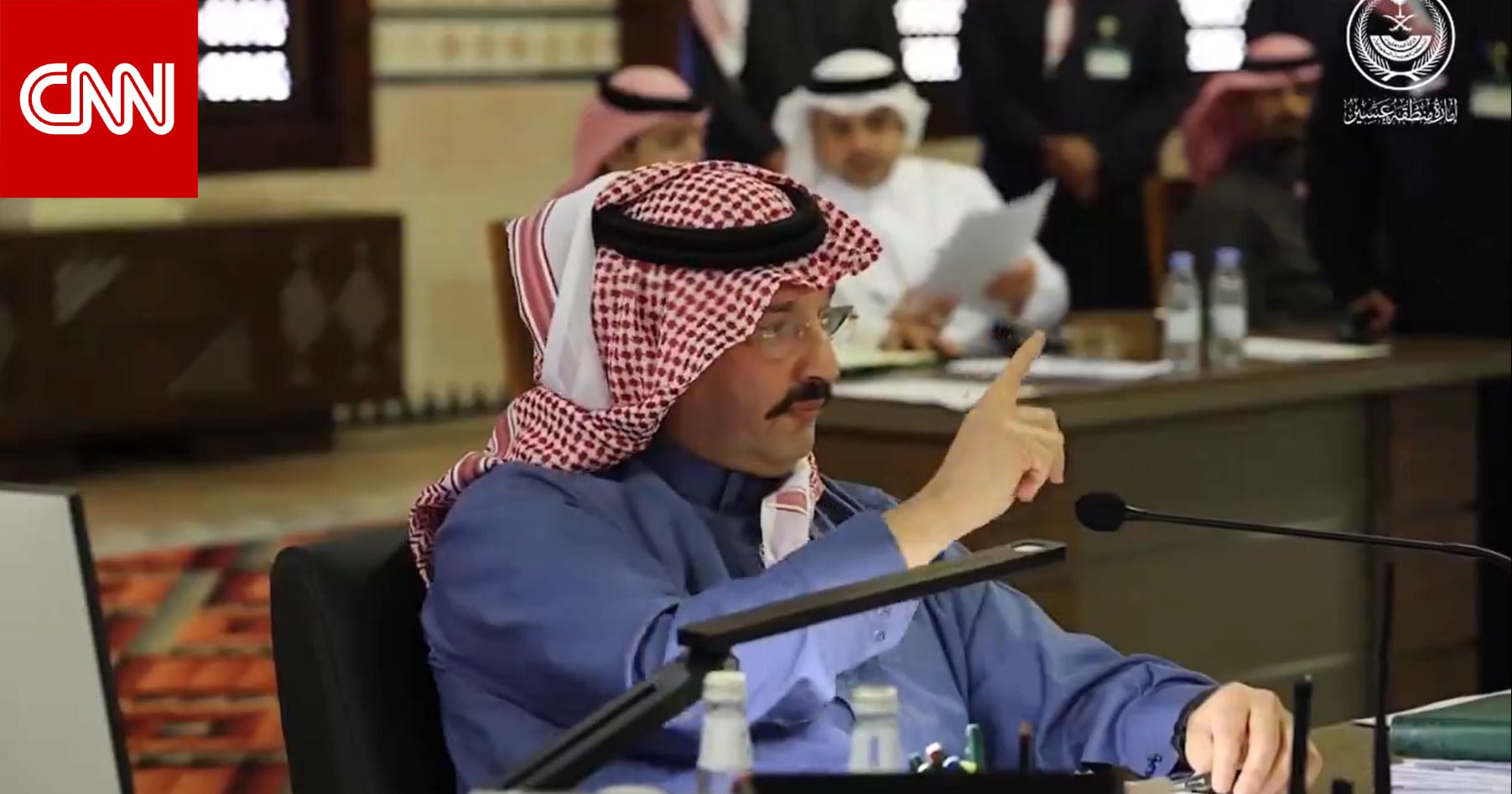 أمام أمير عسير.. فيديو رد وافد عربي على طلب العفو عن قاتل ابنه يثير تفاعلا