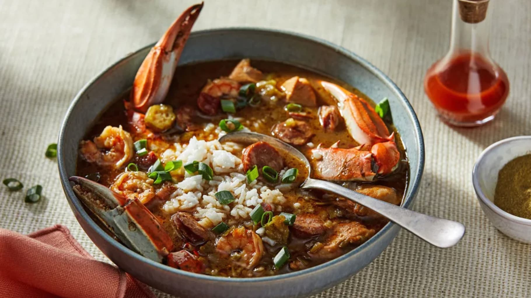 القرفة واليانسون والزنجبيل..هذا ما تتضمنه 10 من أشهى أطباق الحساء في العالم