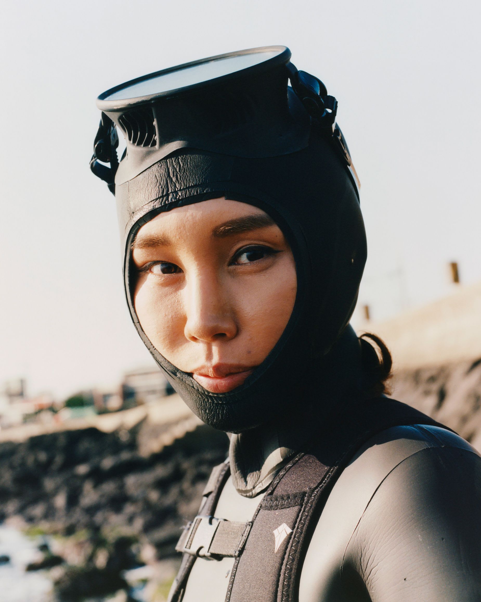 صور مذهلة تلتقط حوريات البحر الحقيقيات في كوريا الجنوبية