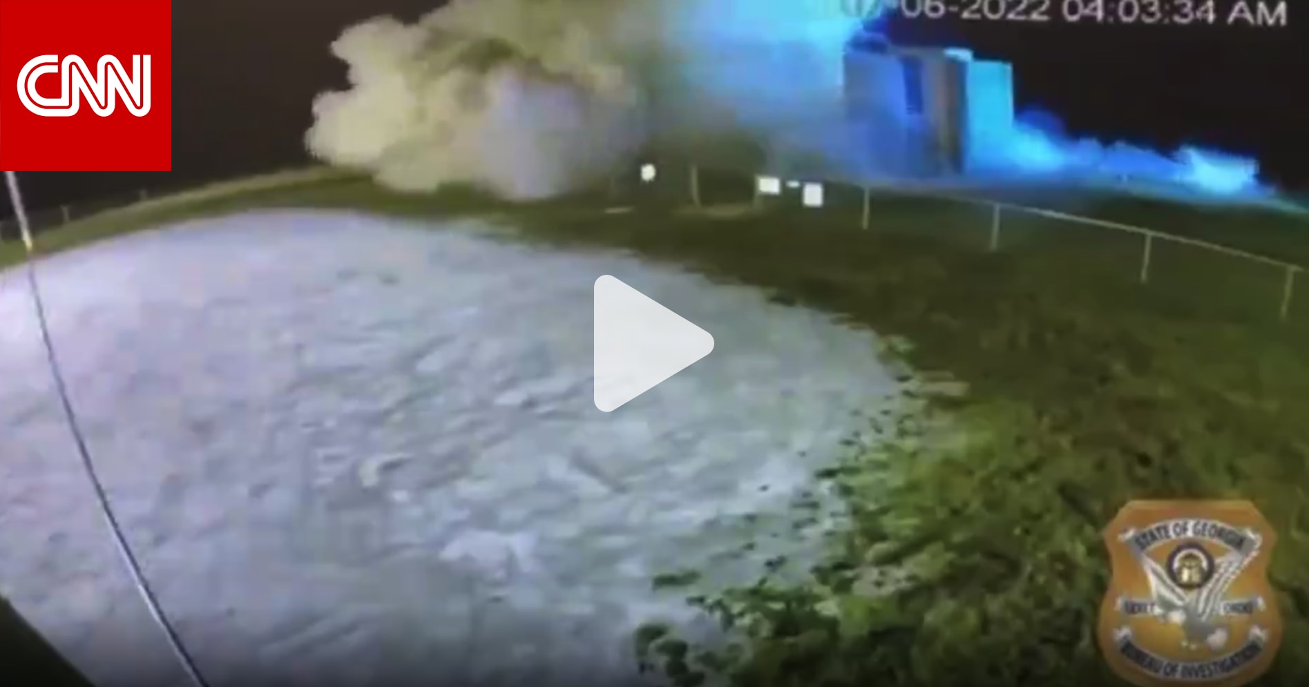 كاميرا ترصد لحظة تفجير معلم غامض عليه وصايا للناجين من “نهاية العالم”