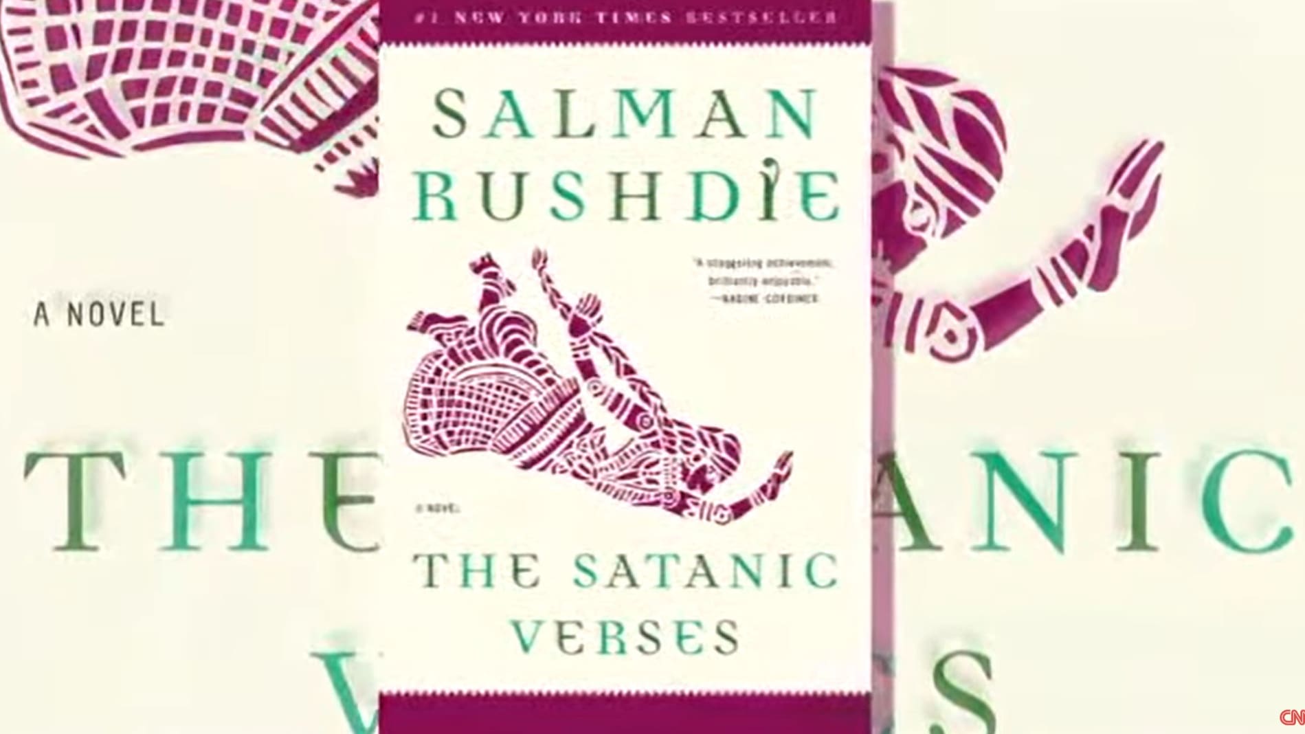 مع انتظار دوافع الهجوم على سلمان رشدي.. مؤلف يوضح سبب إثارة كتاب "آيات شيطانية" جدلًا واسعًا