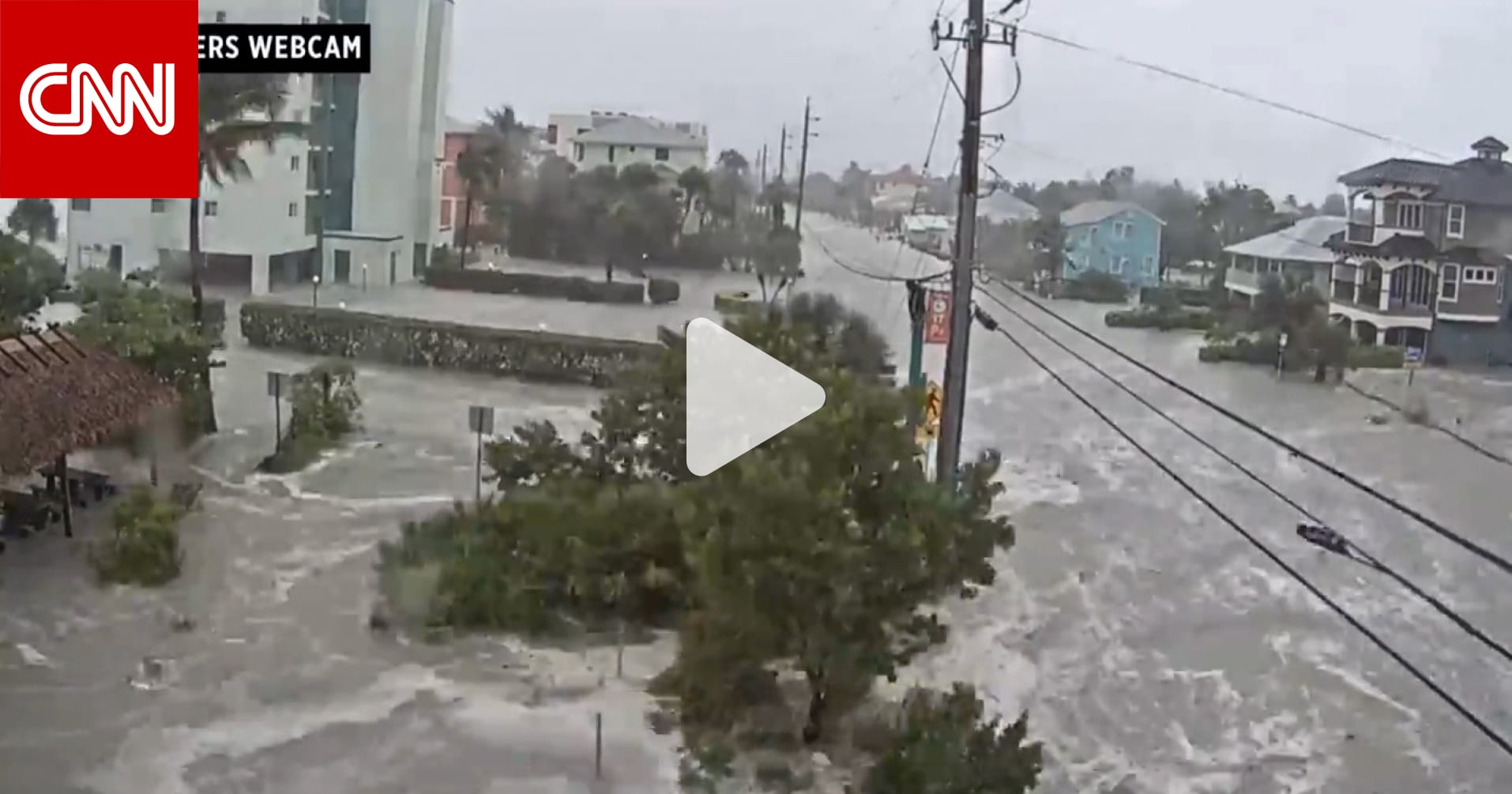 بتقنية الفاصل الزمني.. فيديو يُظهر فيضان شوارع بفلوريدا نتيجة الإعصار إيان