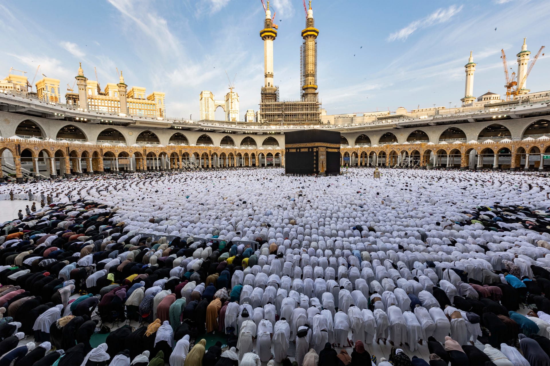 "لا أحد يعلم بالضبط متى ولد النبي محمد".. تفاعل وتناقل فتاوى تزامنا مع ذكرى المولد النبوي