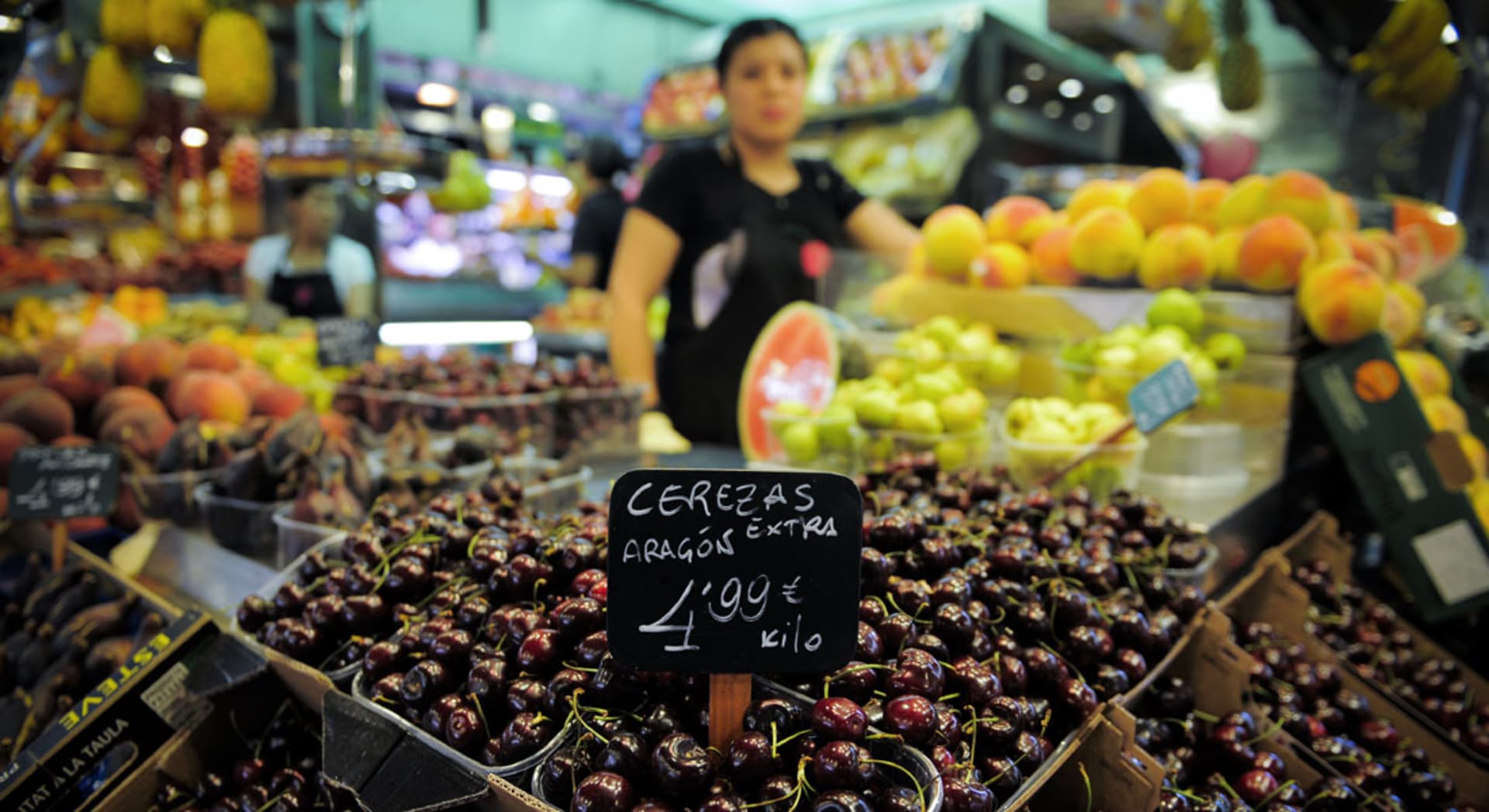 إليك 8 فواكه وخضروات صيفية ليست