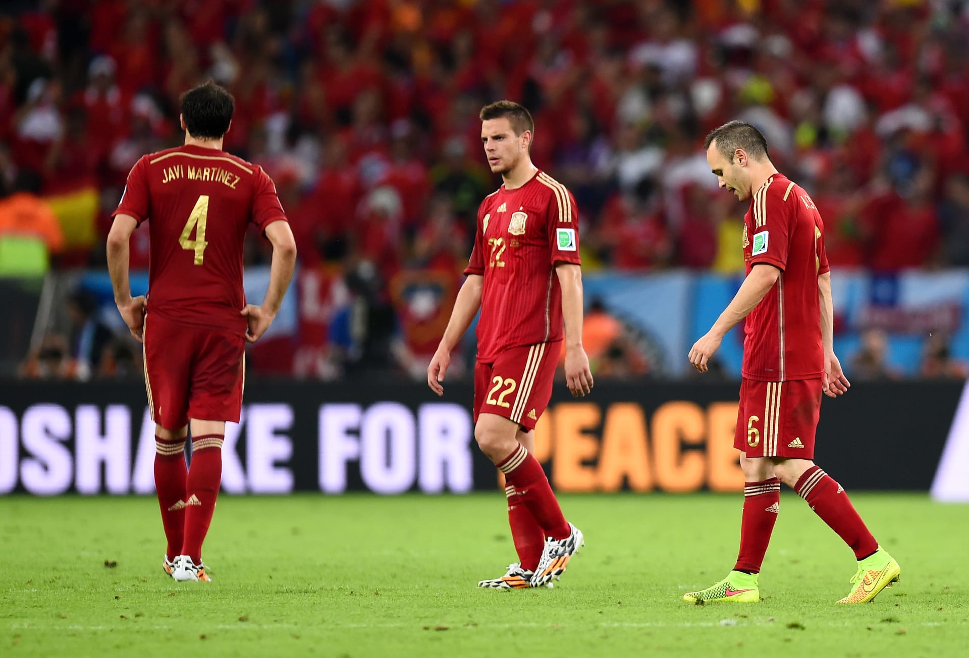 كأس العالم 2014: اسبانيا حاملة اللقب تودع المونديال بعد خسارتها أمام التشيلي بهدفين دون رد