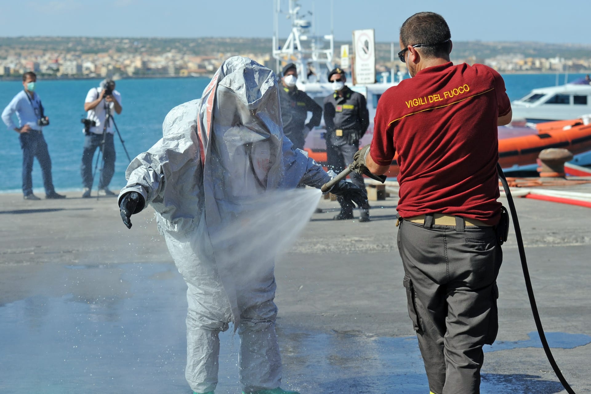 إيطاليا: فقدان أكثر من 200 مهاجر بعد غرق سفينتهم في البحر الأبيض المتوسط 