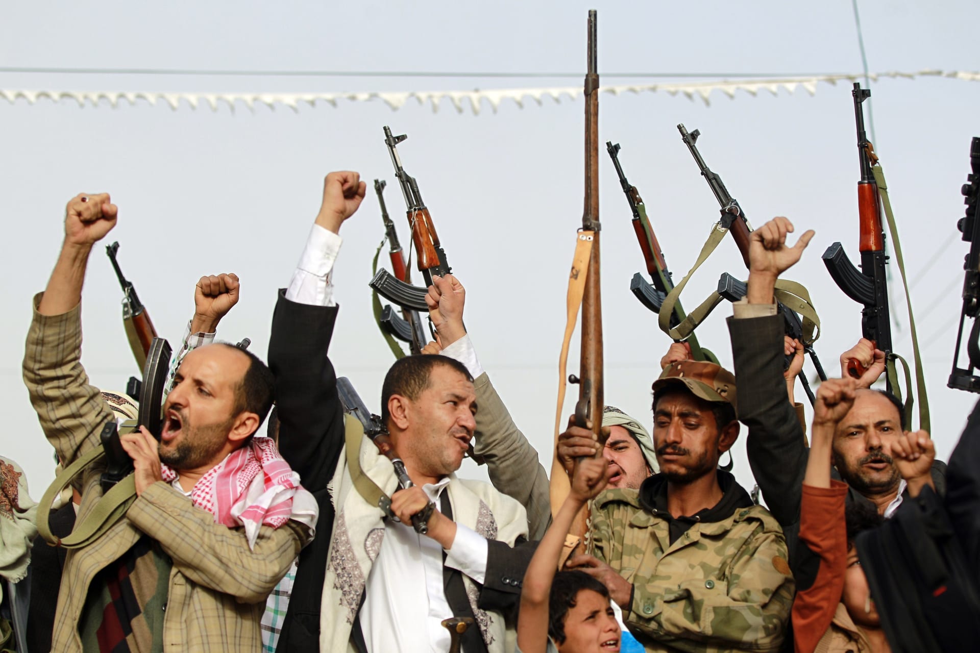 وكالة إيرانية تتهم الإخوان في اليمن بالتنسيق لعملية عسكرية واسعة مع السعودية.. وتدعو الرياض لـ"الاتعاظ من أمريكا"