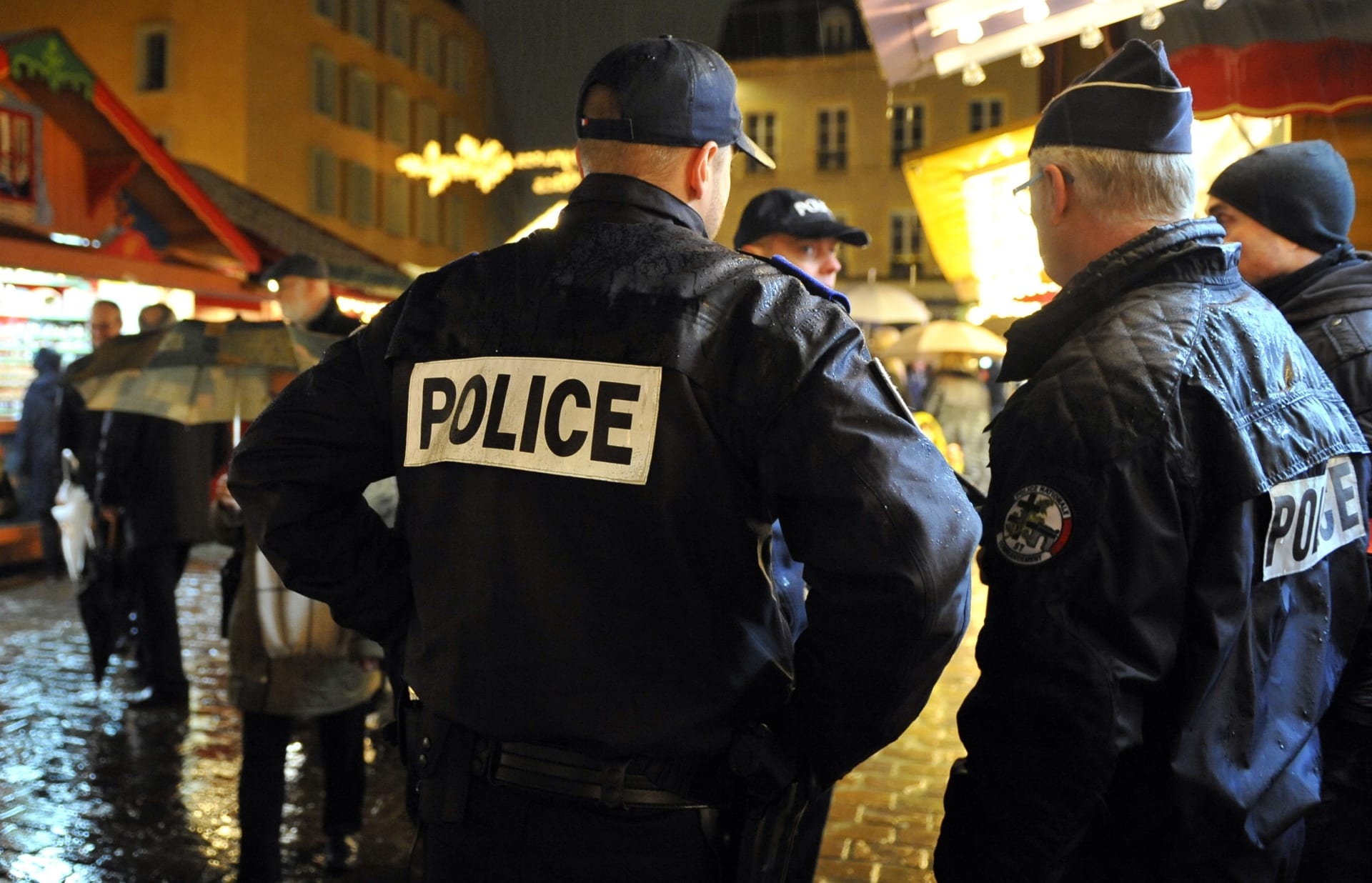 شرطة ألمانيا تحقق بصحة احتمال وجود صلاح عبدالسلام في ضاحية ألمانية.. وشرطة باريس تعيد فتح محطة مترو
