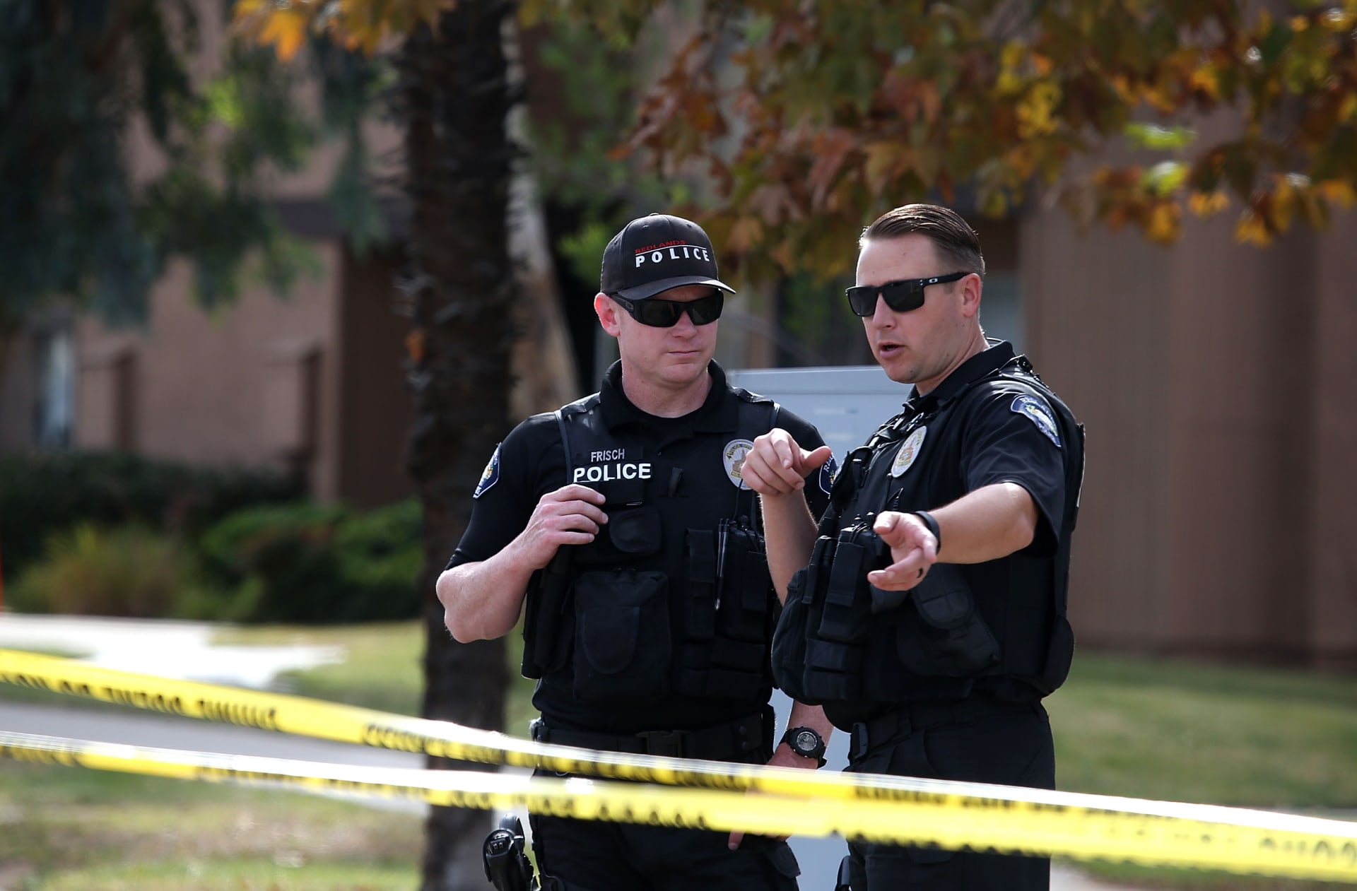 أمريكا.. شرطة كاليفورنيا تلاحق خمسينياً قتل امرأة حرقاً أمام منزلها يوم عيد الميلاد