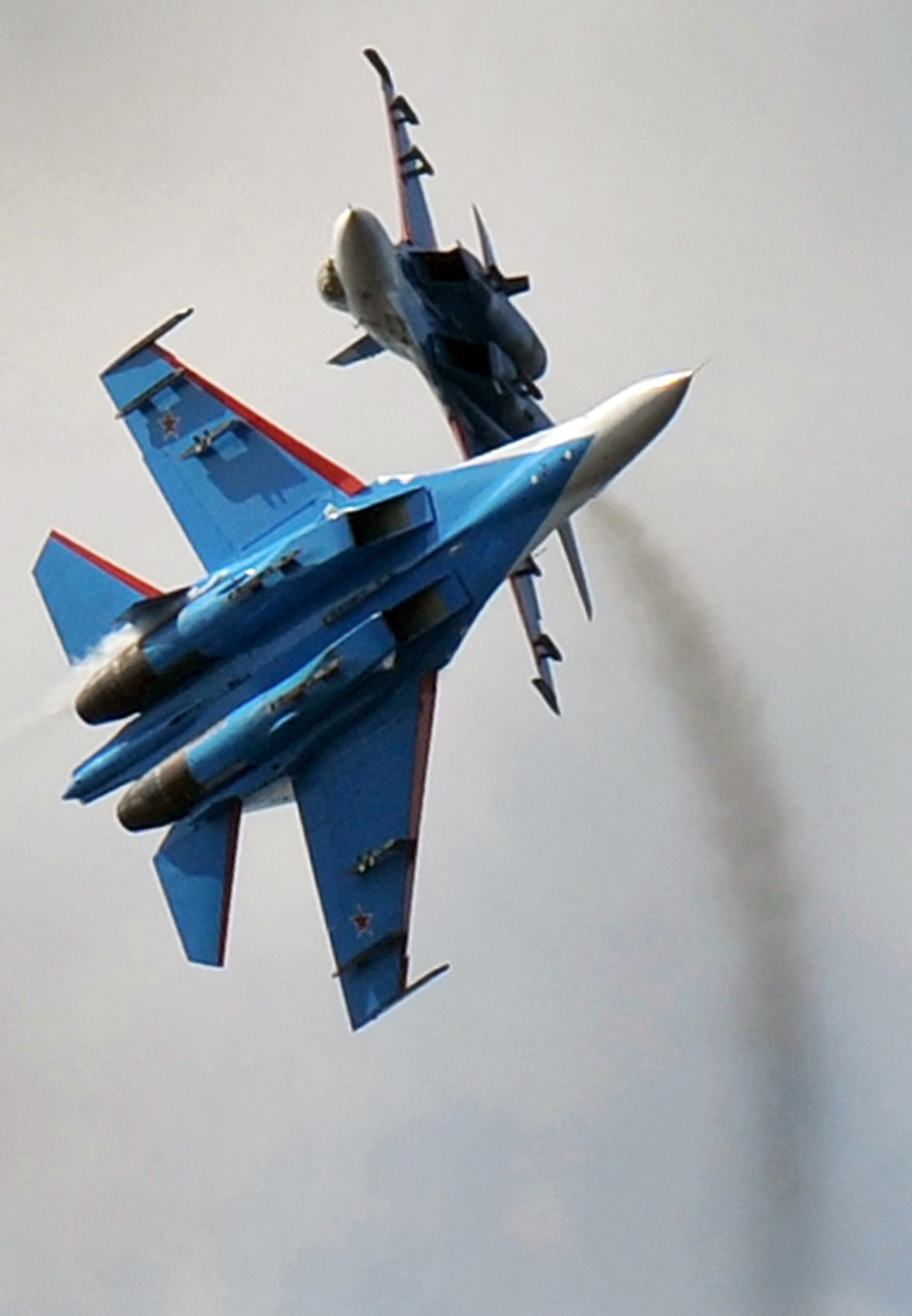 موسكو ترد على استياء واشنطن من مناورات المقاتلات الروسية: ابقوا بعيدا أو عرّفوا عن طائراتكم