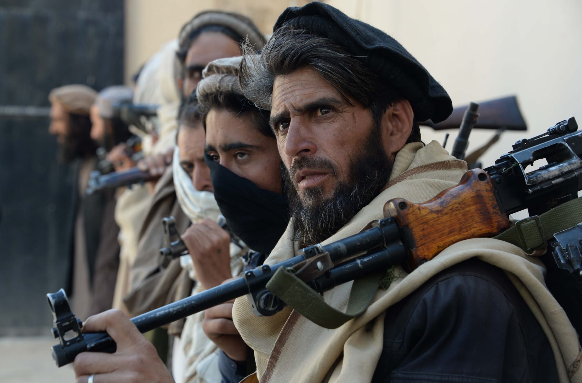 حركة "طالبان" تؤكد علنا لأول مرة مقتل زعيمها السابق وتعين الملا هيبة الله أخوندزاده خلفا له