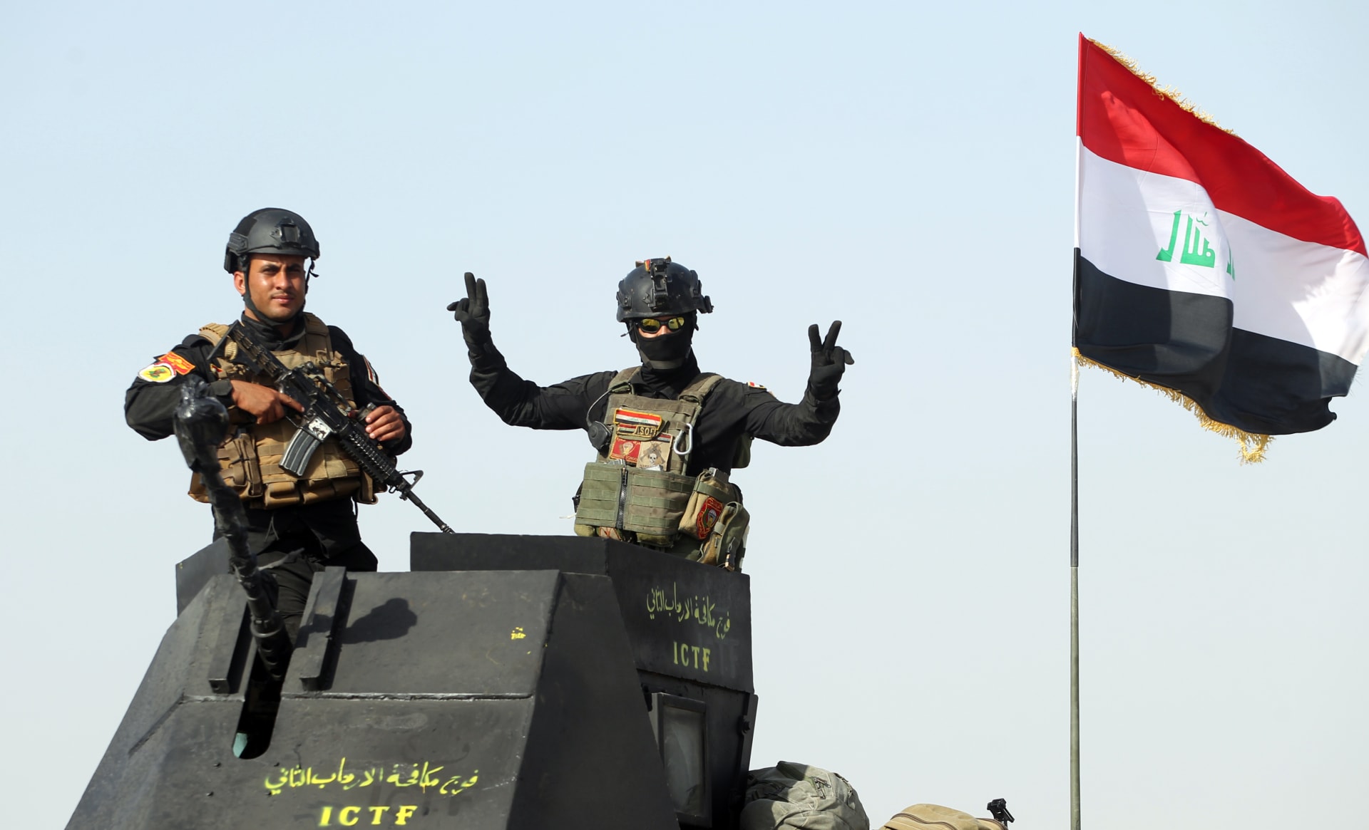 القوات العراقية تشن عملية اقتحام معقل "داعش" بالفلوجة.. والتنظيم يرد بزيادة الهجمات على المدنيين في المدن العراقية والسورية