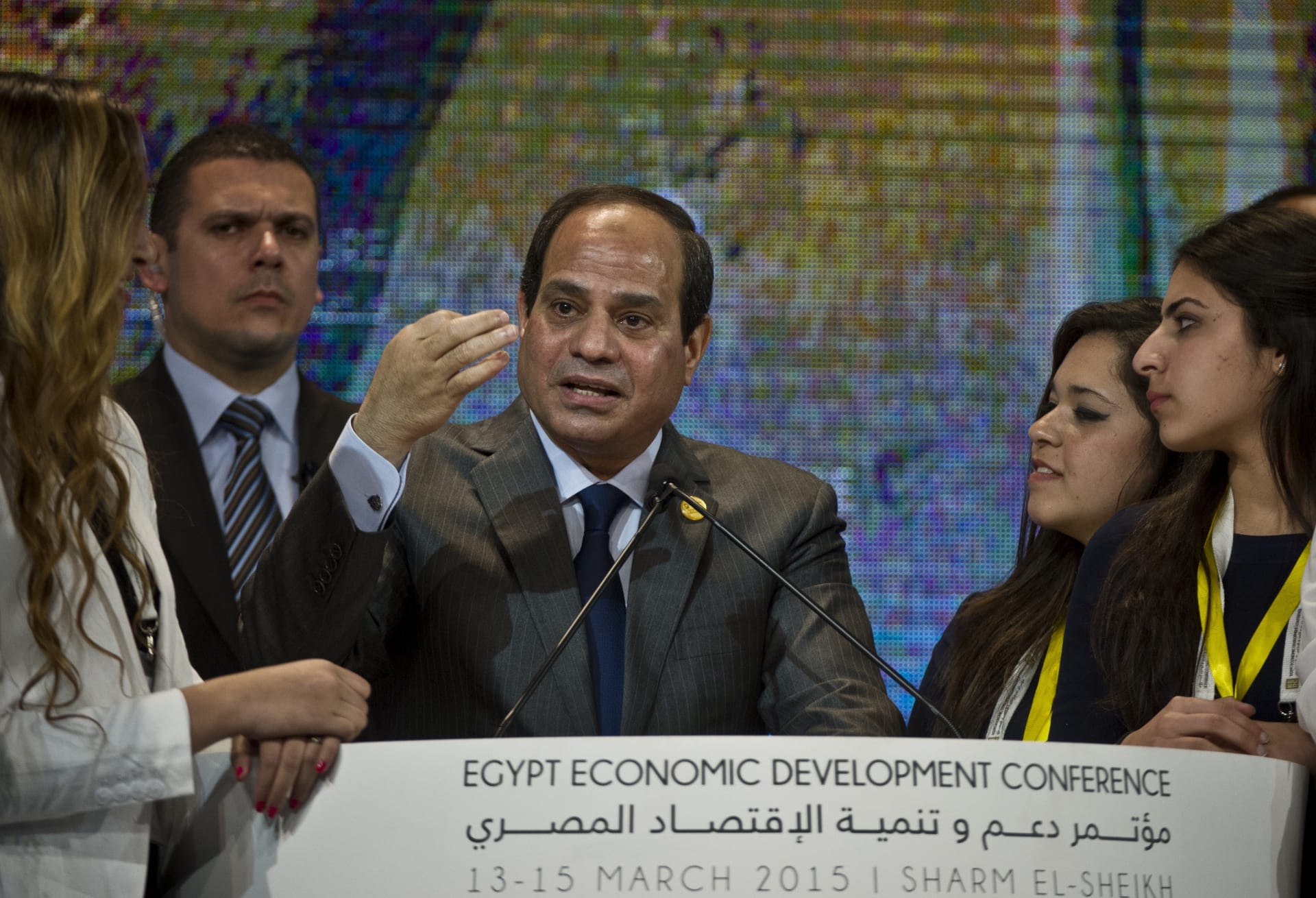 خبير بالاقتصاد السياسي المصري يكتب: مصر ورهانات التعافي الاقتصادي الخاطئة