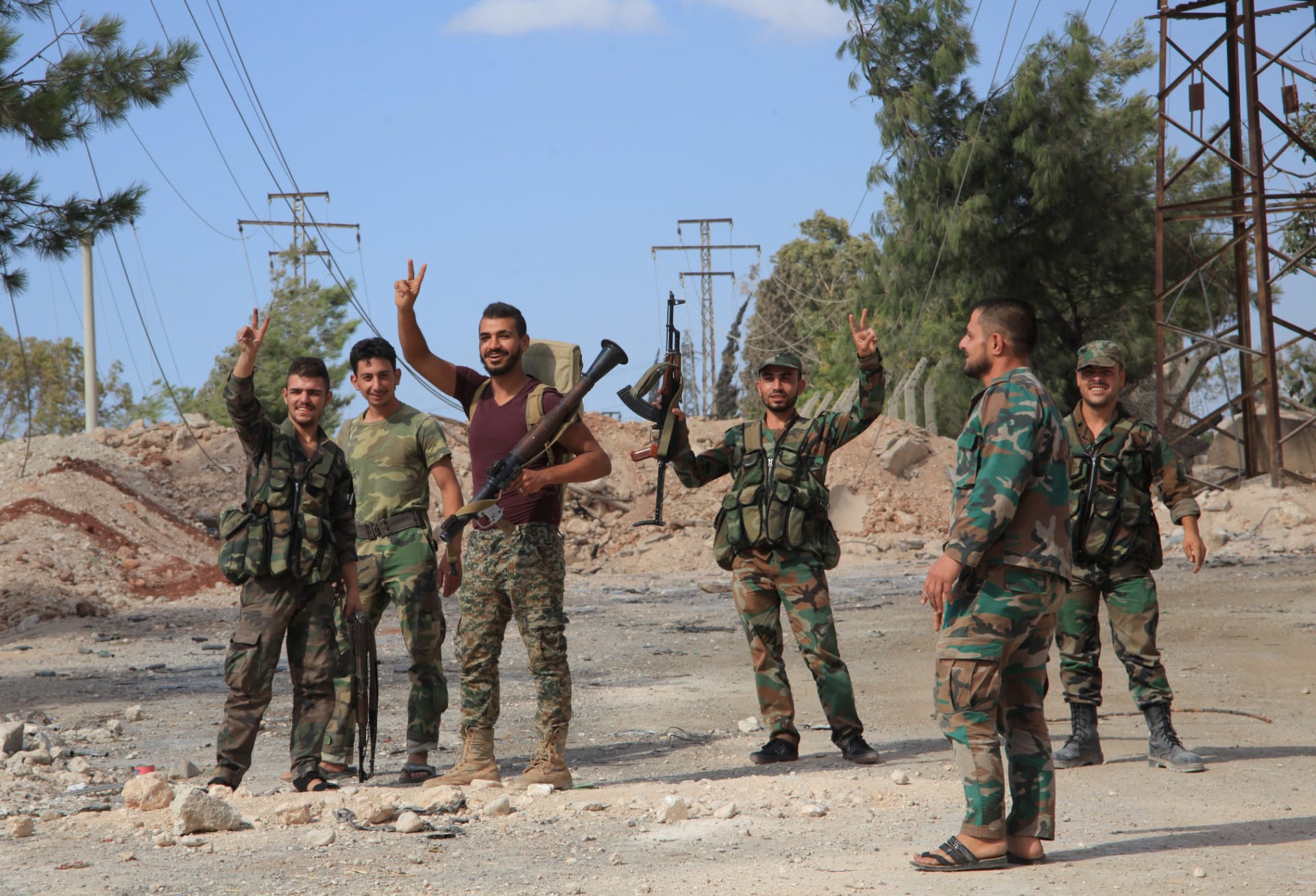 مصادر لـCNN: نظام الأسد استعاد السيطرة على معابر حلب.. والمرصد السوري: قوات النظام تلقت دعما من حزب الله وإيران وروسيا
