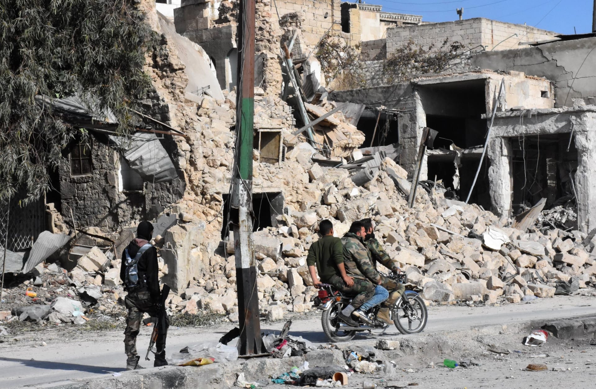 قصف حلب يستمر في مناطق سيطرة المعارضة