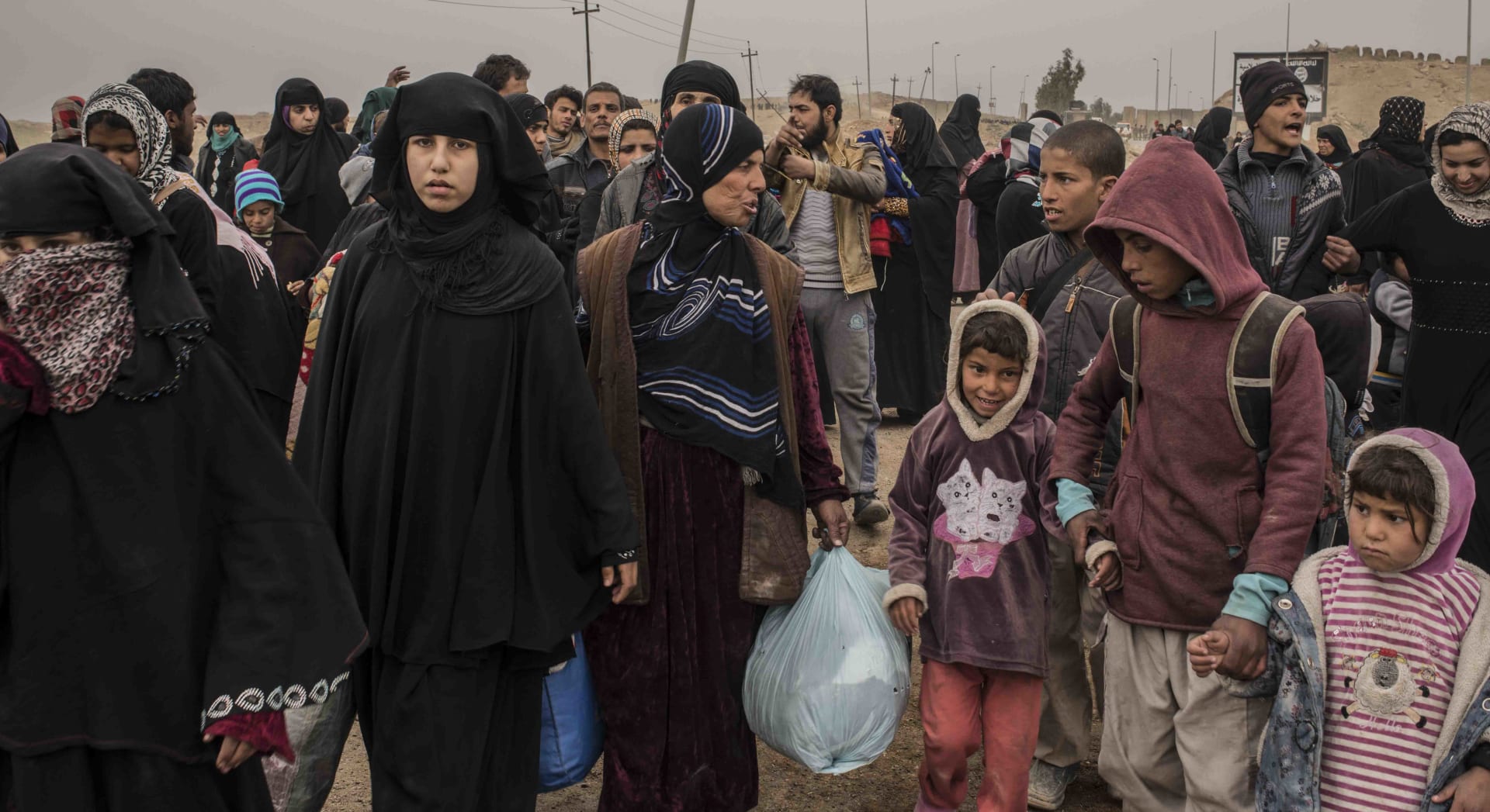 وزارة الهجرة العراقية: 14 ألف نازح من الموصل في يوم واحد 