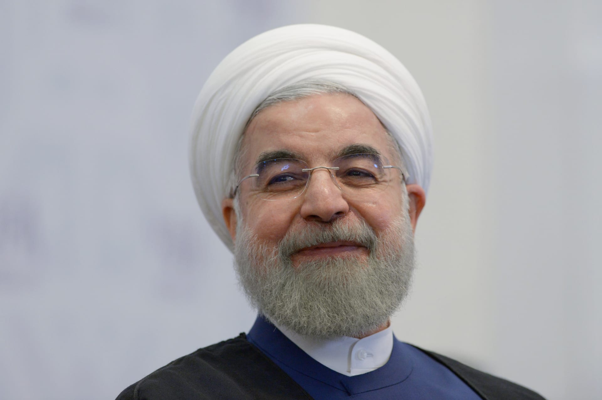 كامليا انتخابي فرد تكتب لـCNN: سيواجه روحاني المتشددين بحال فوزه بالانتخابات.. وتطلعات لتحسن العلاقات بين إيران وجاراتها