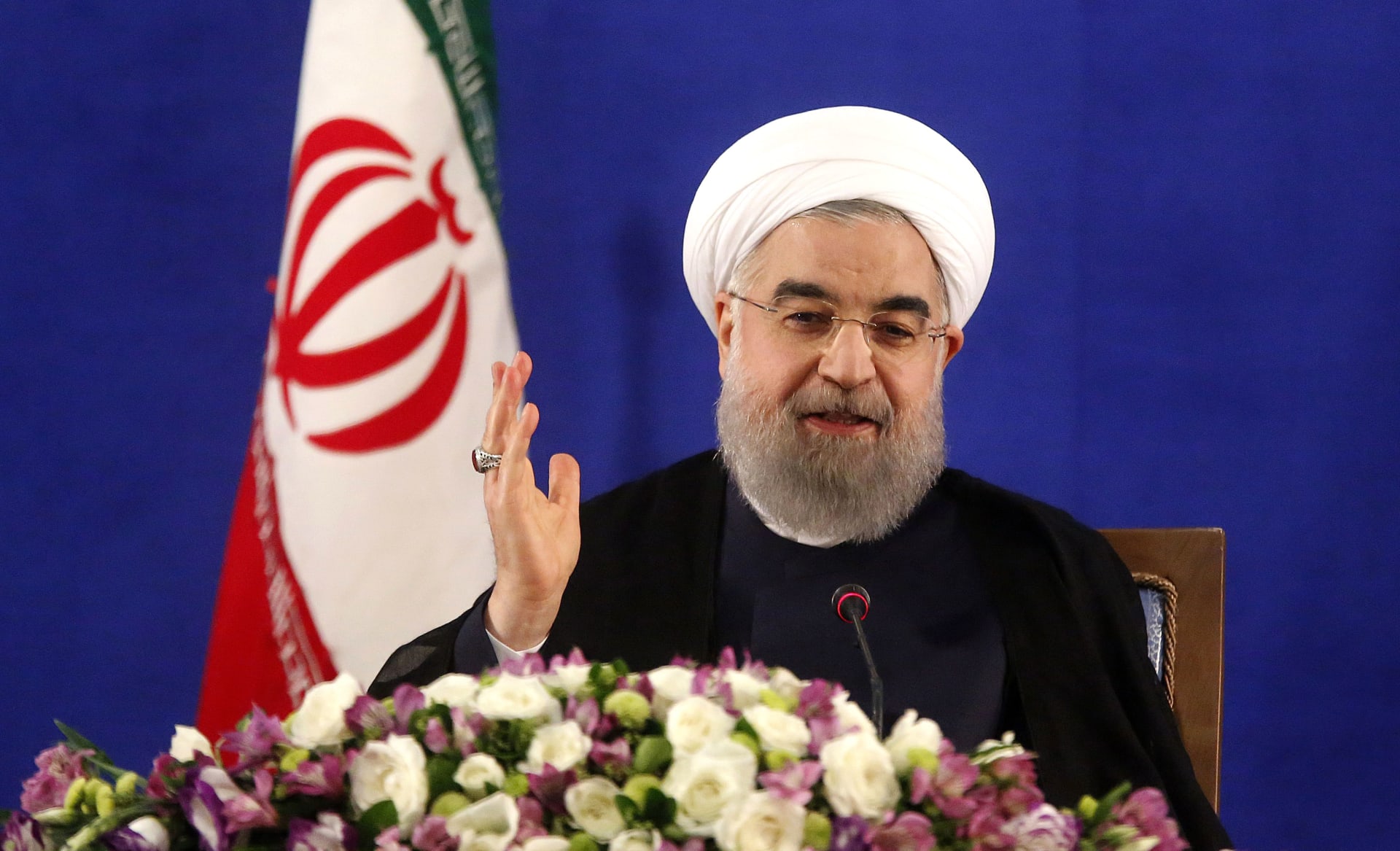 روحاني: قمة السعودية "مسرحية لا قيمة سياسية" لها.. ومكافحة الإرهاب ليست بـ"مد القوى العظمى بالمال"