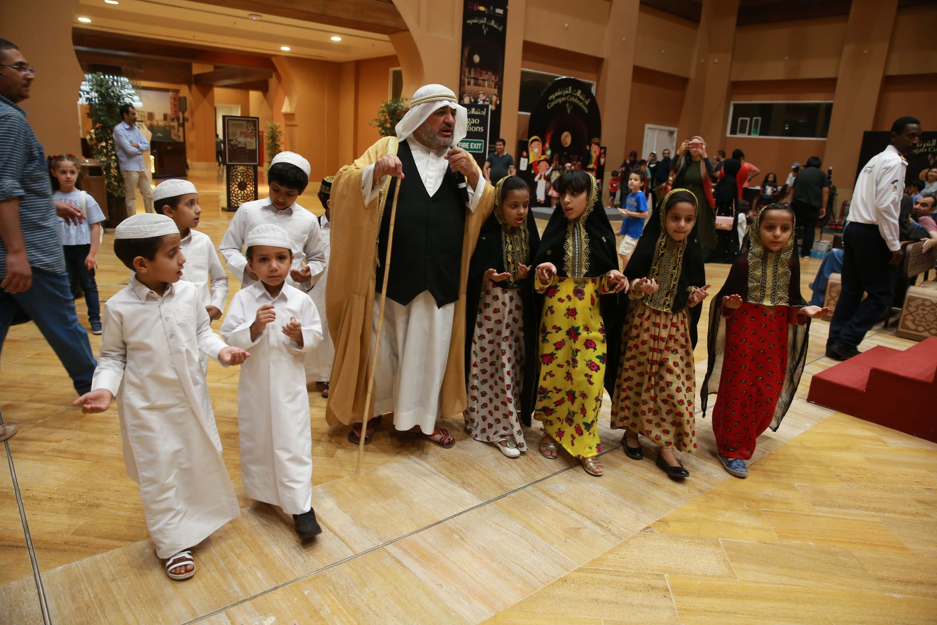 الإمارات والسعودية والبحرين: توجيهات لمراعاة الأوضاع الإنسانية للأسر المشتركة مع قطر
