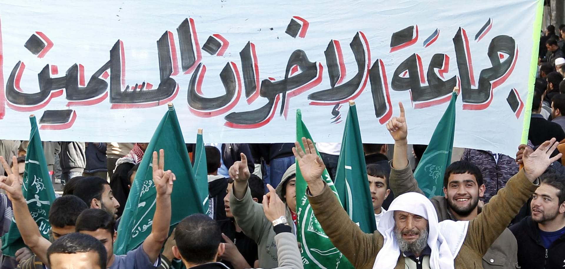 هيئة كبار العلماء السعودية: الإخوان المسلمون حزبيون يريدون التوصل إلى الحكم.. ولا يهتمون بالعقيدة ولا بالسنة