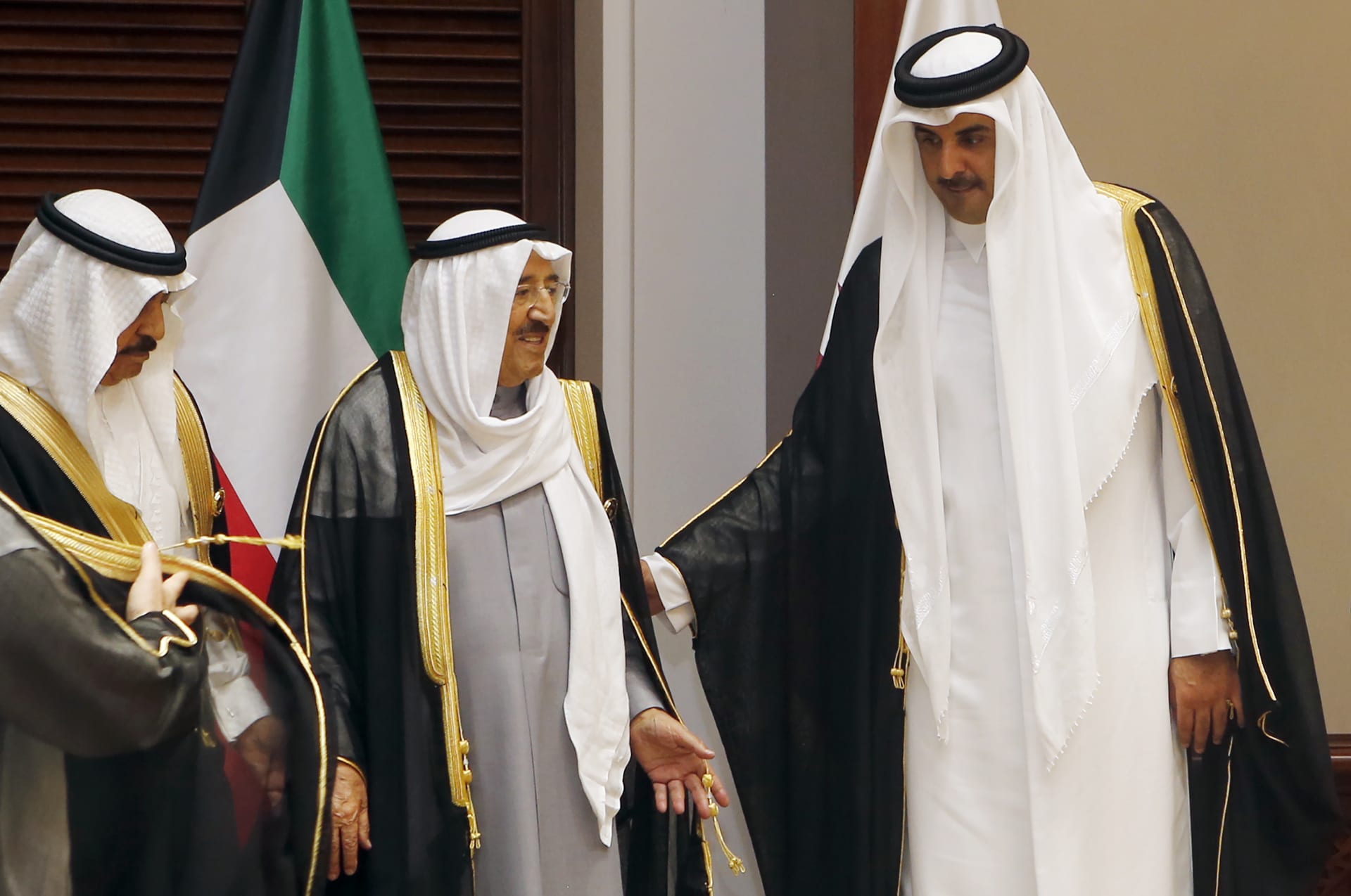 الكويت تسلّم قطر قائمة المطالب الخليجية 