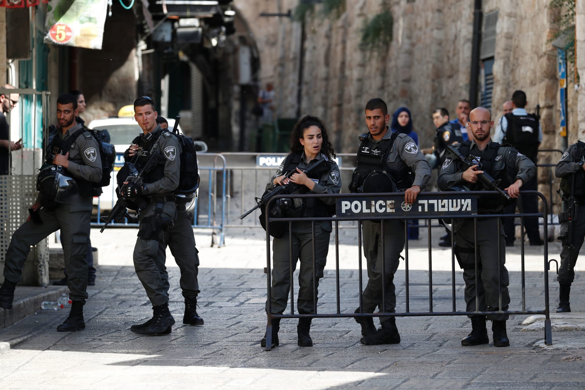 الشرطة الإسرائيلية: إغلاق منطقة المسجد الأقصى بعد هجوم إطلاق النار