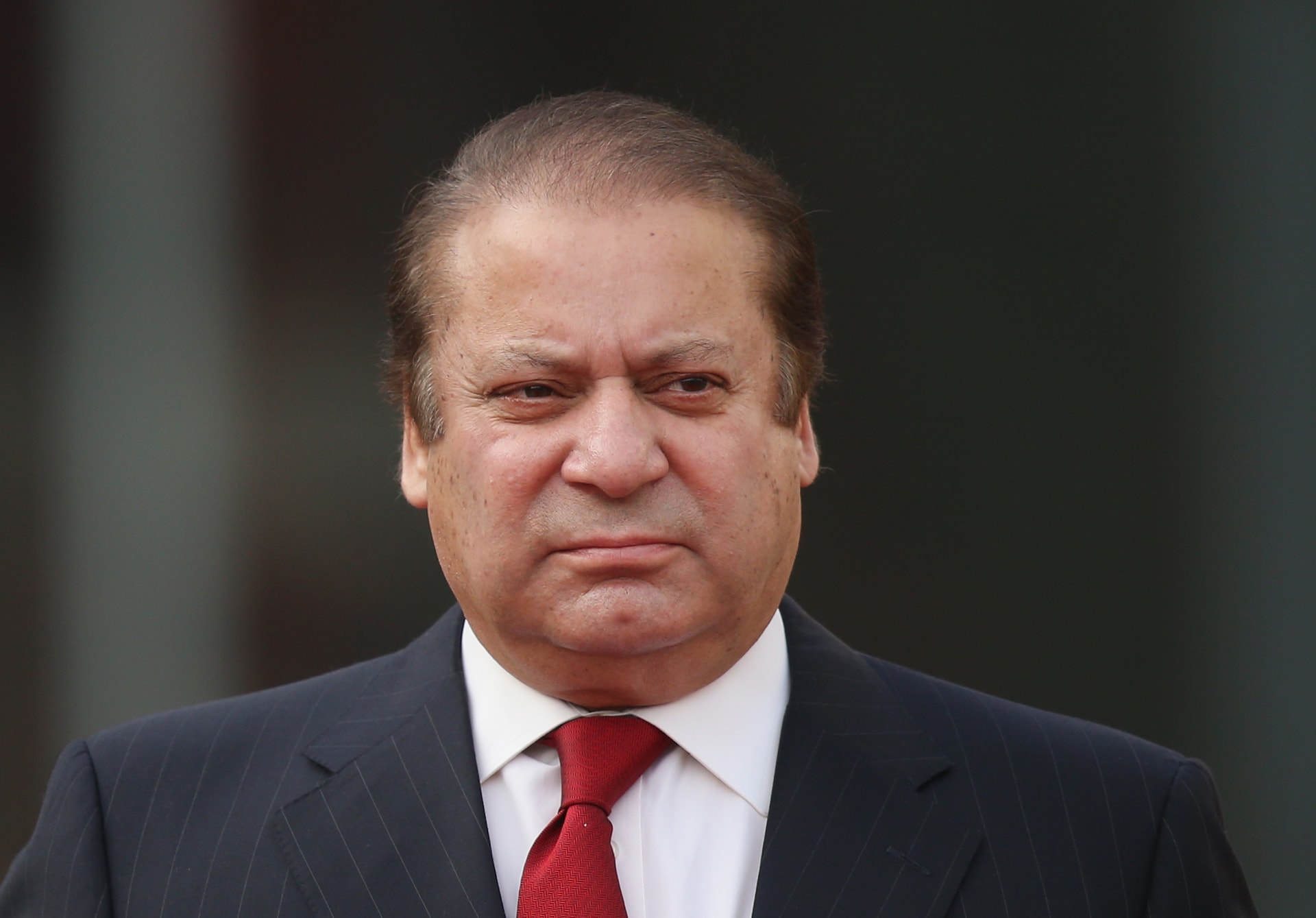 نواز شريف يستقيل من رئاسة وزراء باكستان بعد حكم قضائي بعدم أهليته