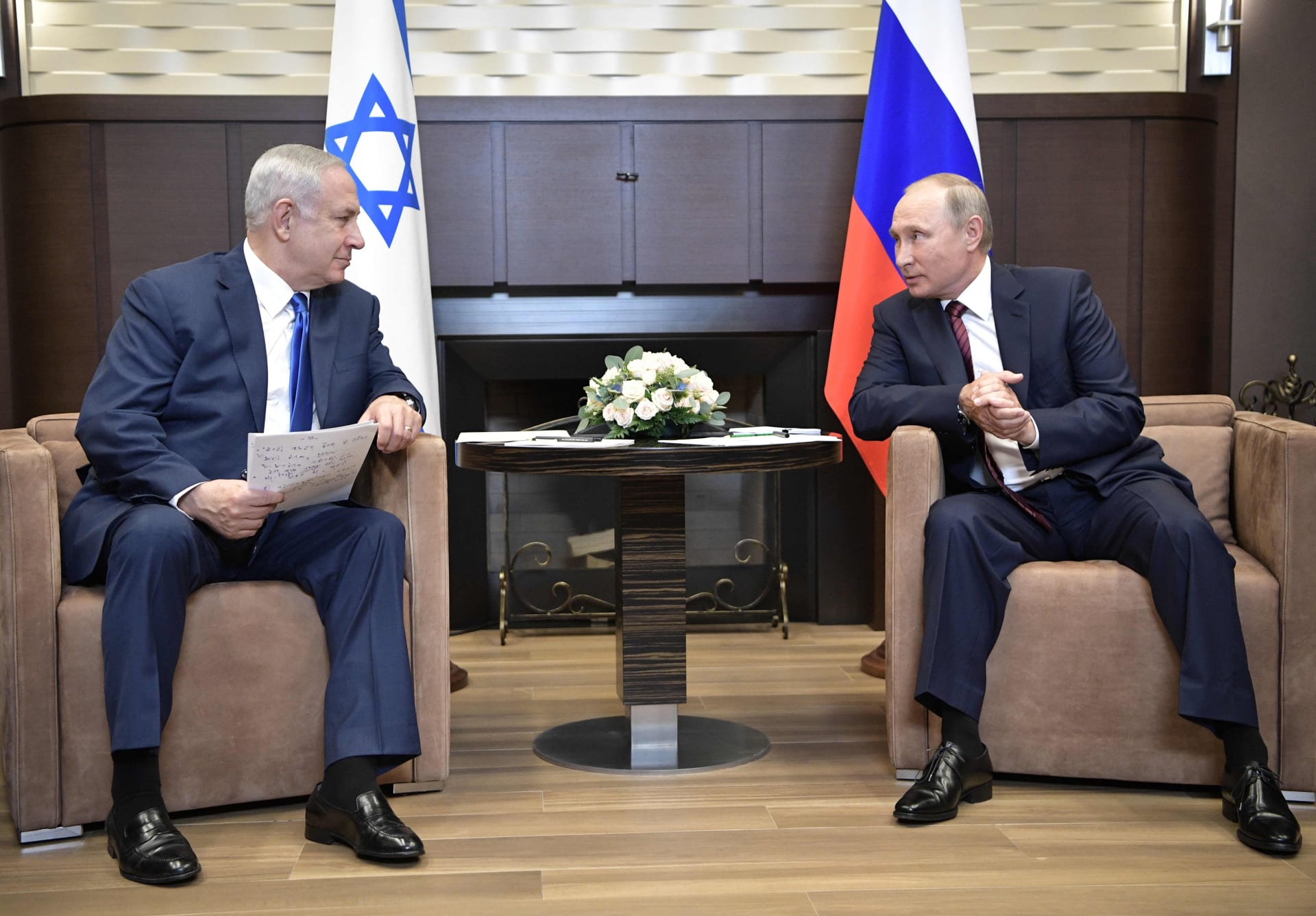 نتنياهو لبوتين: إسرائيل ستدافع عن نفسها ضد "تموضع" إيران في سوريا