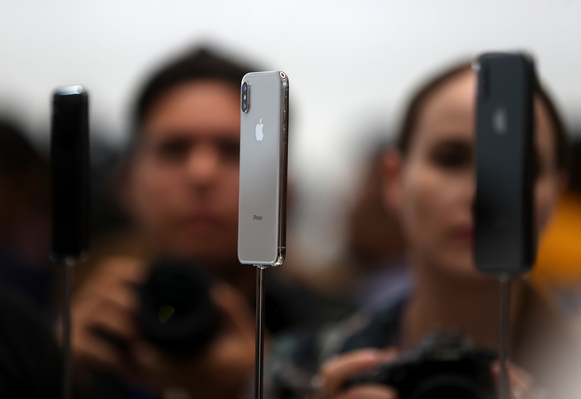 نظام تشغيل "iOS 11" الجديد متوفر الآن لهواتف أيفون وأجهزة أي باد.. ماذا يقدم؟