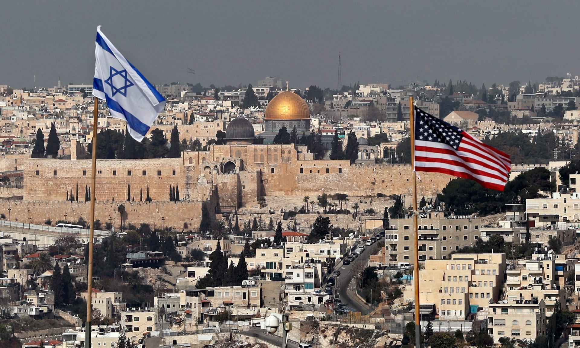 الفلسطينيون يتجهون للأمم المتحدة لرفض قرار ترامب بشأن القدس