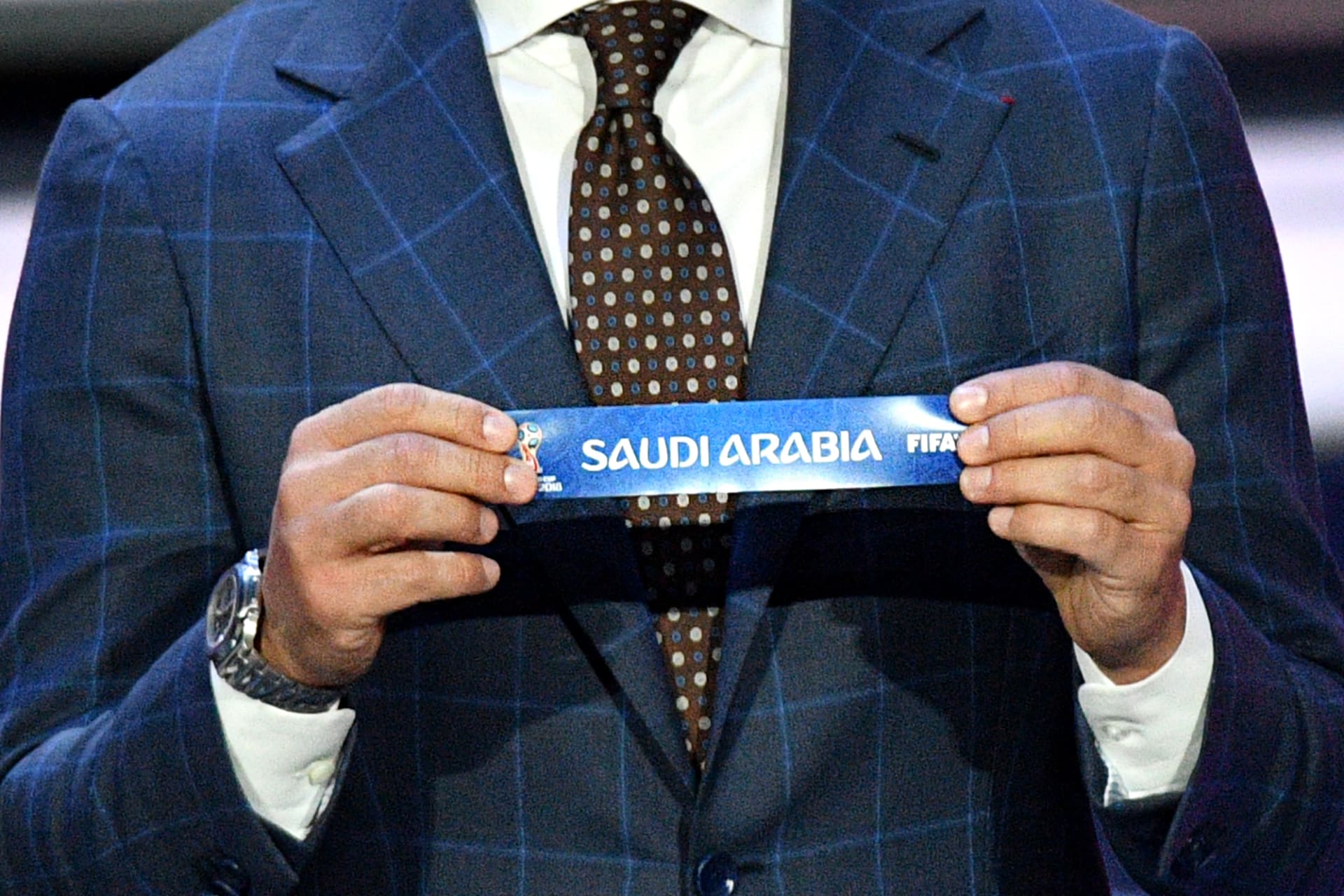 لماذا ستشكل مواجهة السعودية وروسيا في افتتاح كأس العالم حدثا تاريخيا للعرب؟ 