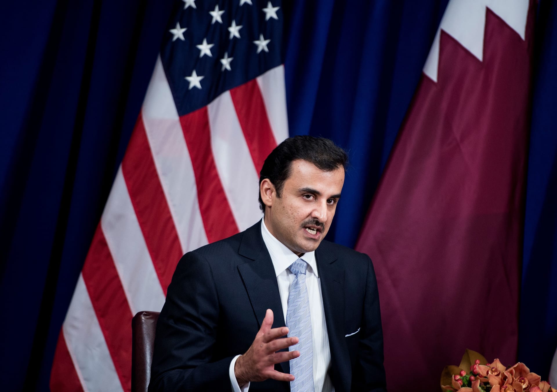 ترامب يدعو أمير قطر لزيارة واشنطن بعد اتصاله بالسعودية والإمارات