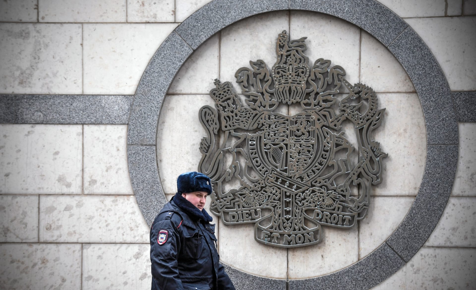 روسيا تطرد 23 دبلوماسياً بريطانياً من موسكو: أشخاص غير مرغوب بهم في البلاد