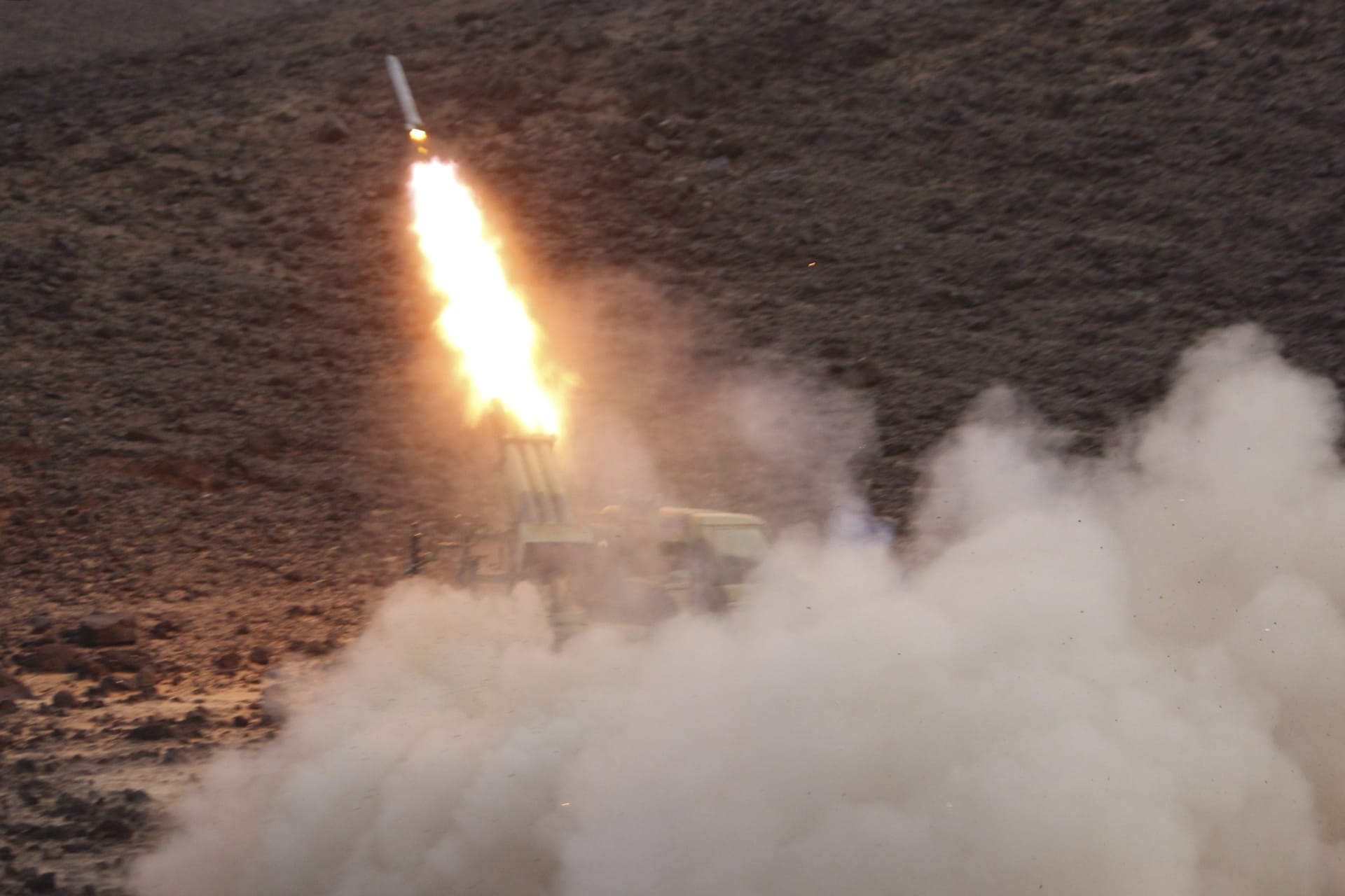 التحالف العربي يعترض صاروخا باليستيا أُطلق من مدينة صعدة اليمنية