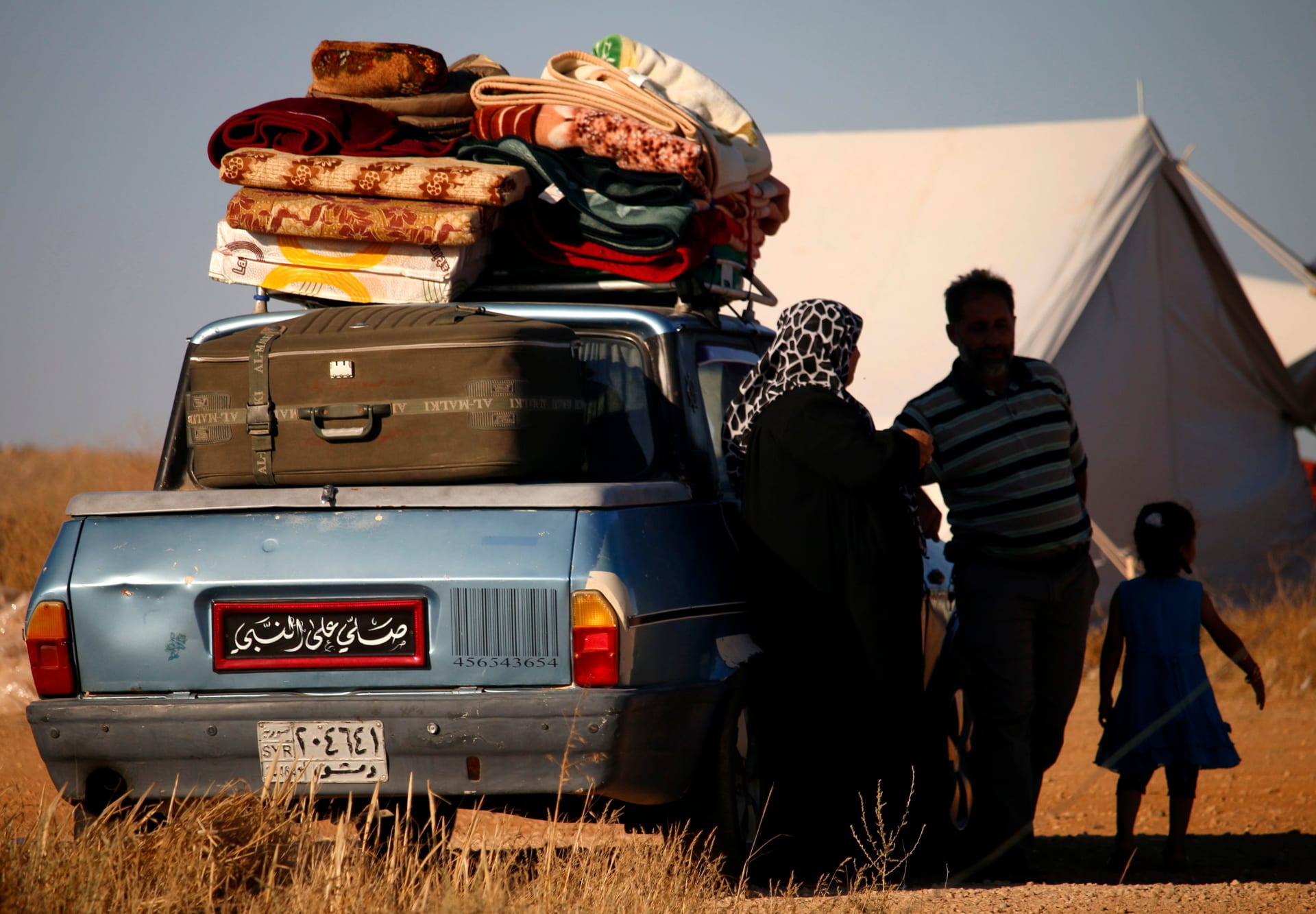 في ظل نزوح 270 ألف شخص.. أول حالة ولادة على الحدود السورية-الأردنية
