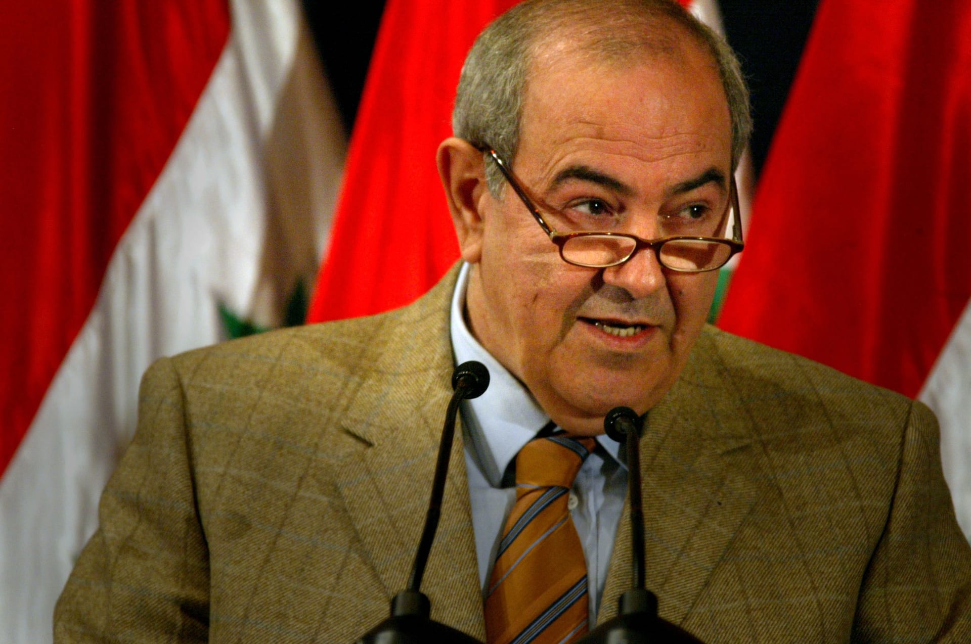 إياد علاوي معلقا على قضية الفساد: الحل لن يكون إلا عراقياً خالصاً