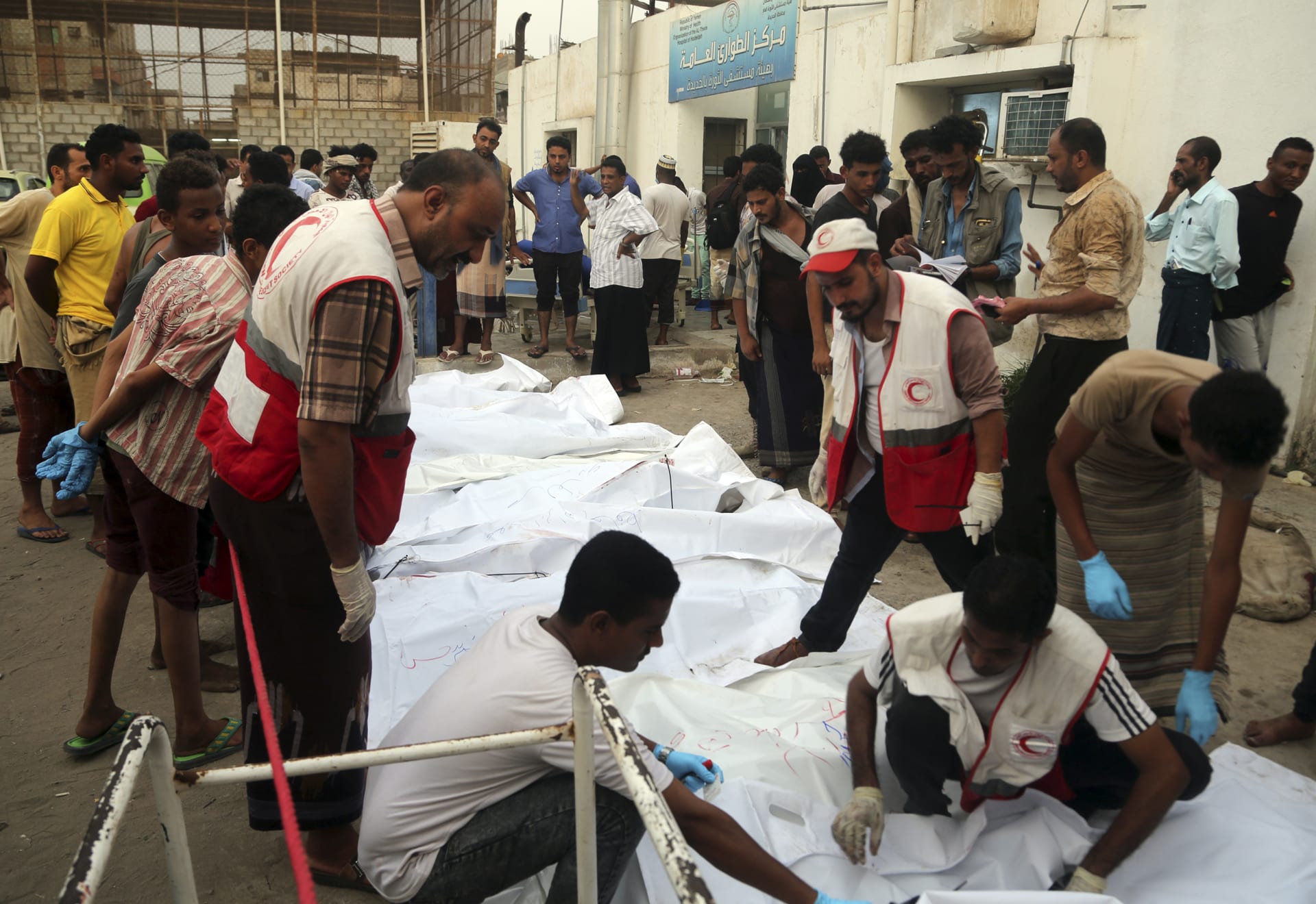 التحالف ينفي تنفيذ أي غارات بالحديدة.. والحوثيون يعلنون مقتل 55 شخصا