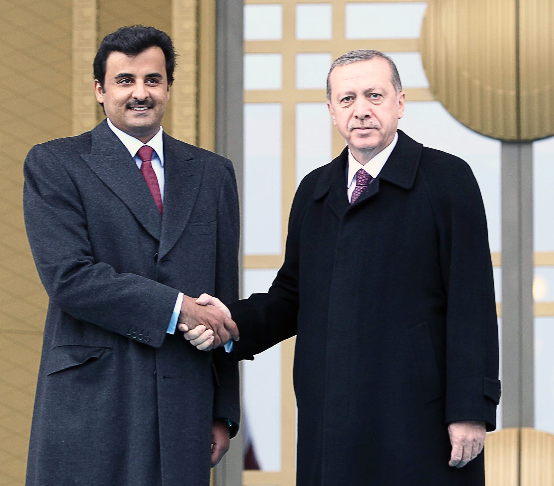 قطر تلقي حبل نجاة لتركيا بينما يتوسع خلافها مع أمريكا
