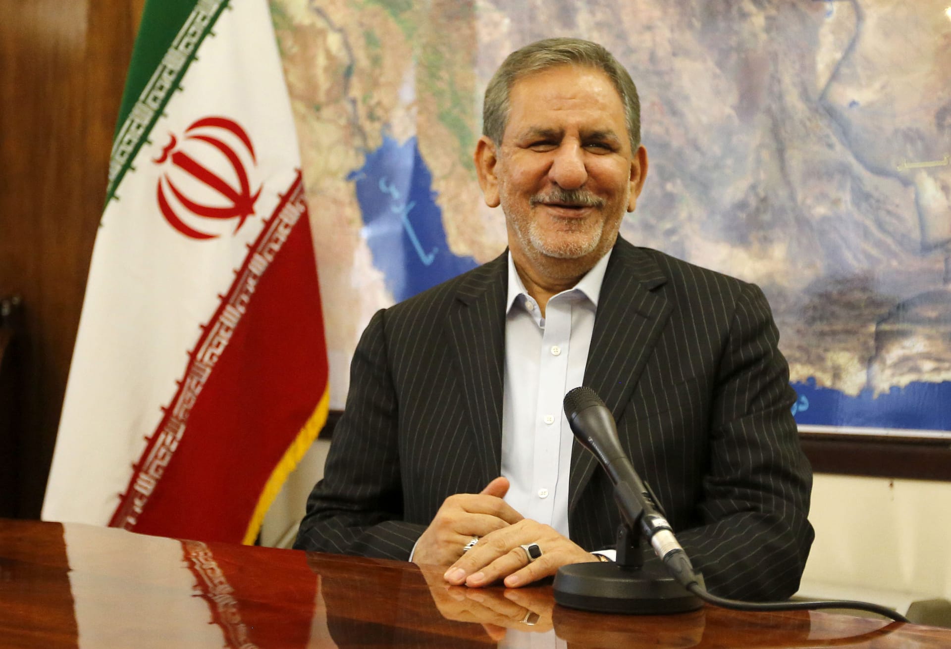 العقوبات الأمريكية تدفع إيران للبحث عن حلول لبيع النفط
