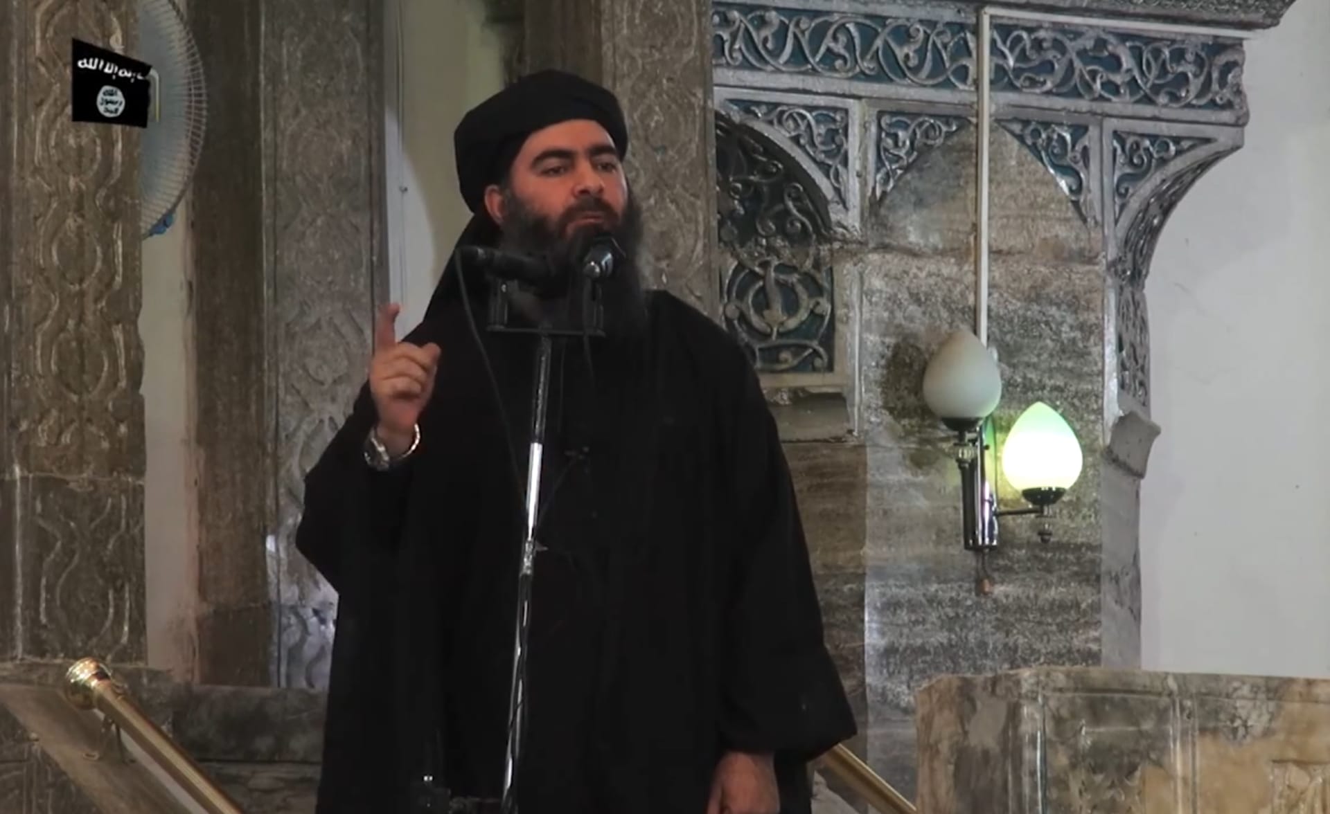 أبوبكر البغدادي يطالب عناصر داعش بالصمود في أول رسالة صوتية منذ عام
