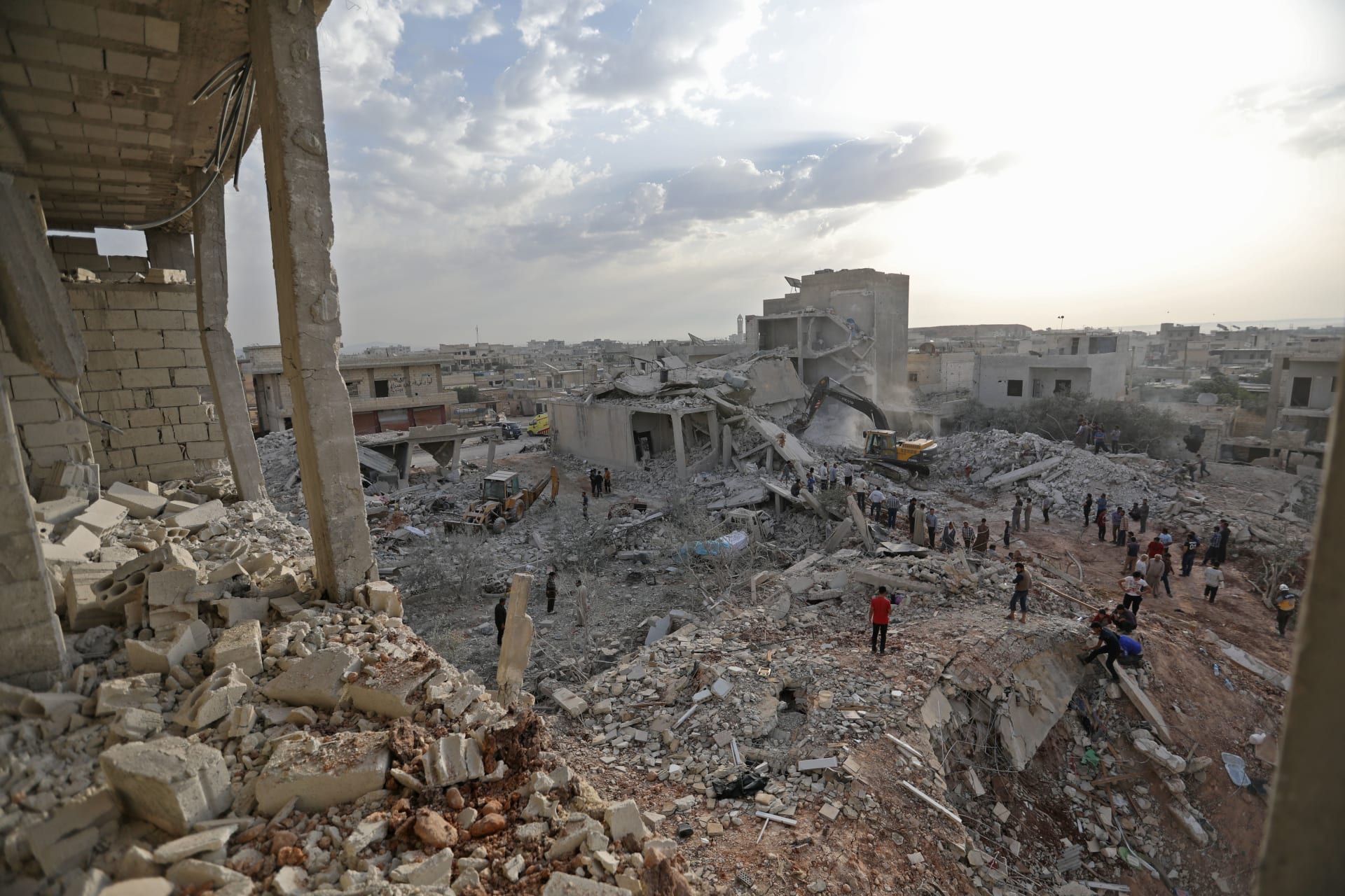  الخارجية الروسية: تحضيرات لمشهد تمثيلي حول هجوم كيماوي في إدلب 