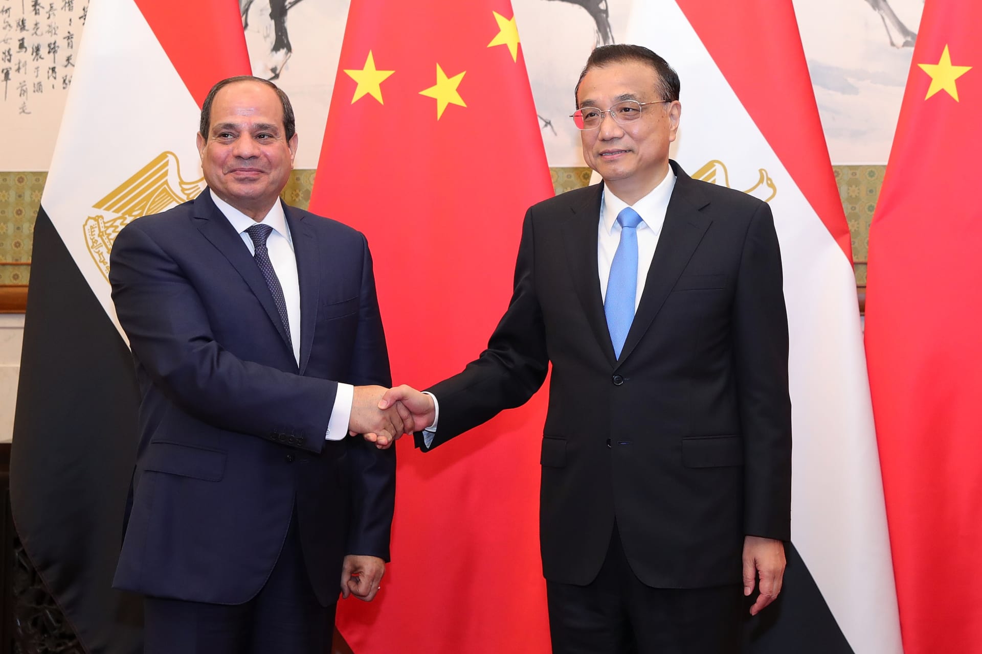 مصر والصين توقعان بـ18 مليار دولار