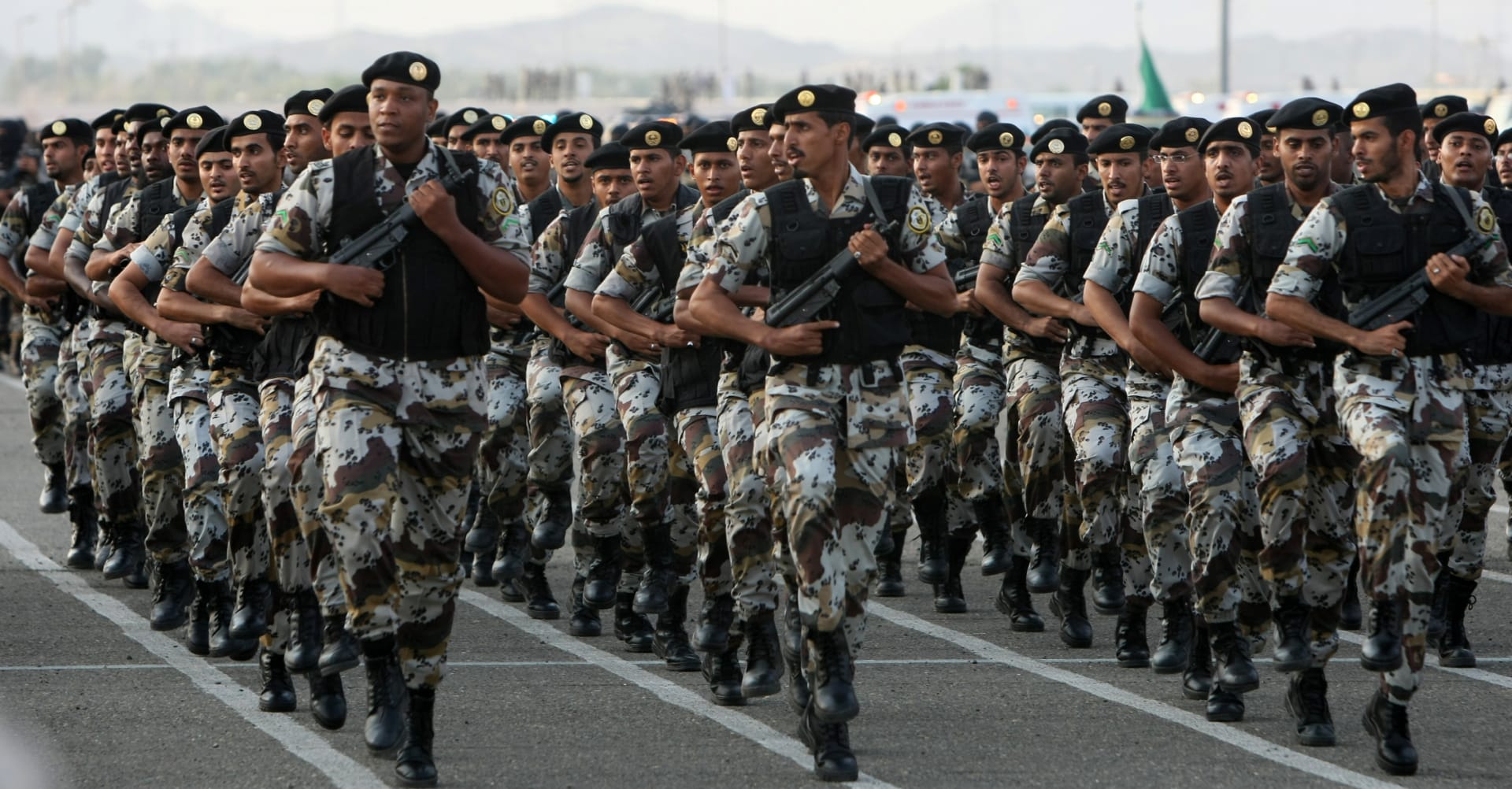 القوات المسلحة السعودية تشارك بتمرين "النجم الساطع" في مصر