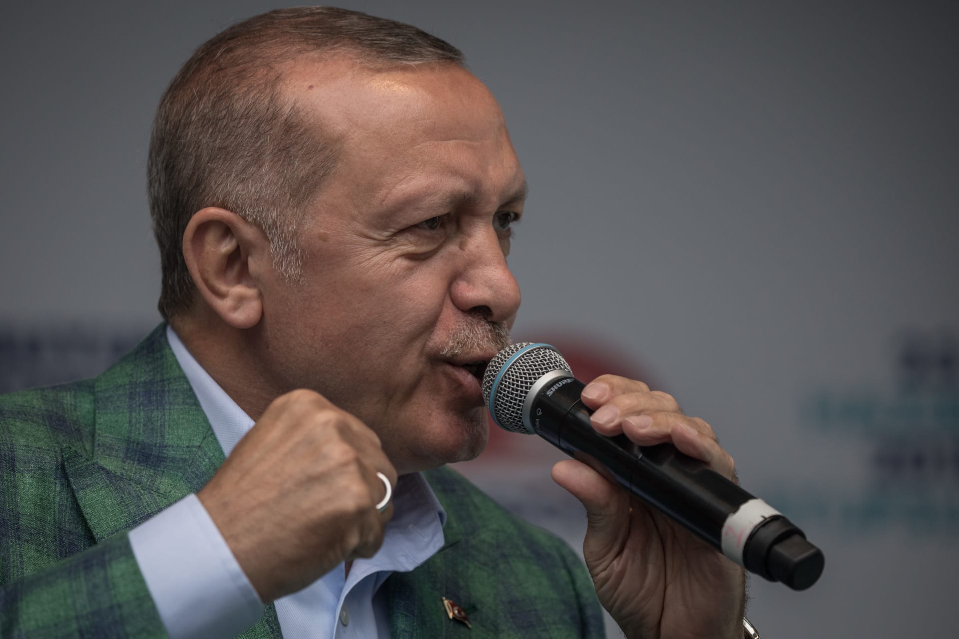 مؤسسات التصنيف الإئتماني تواصل تحدي أردوغان