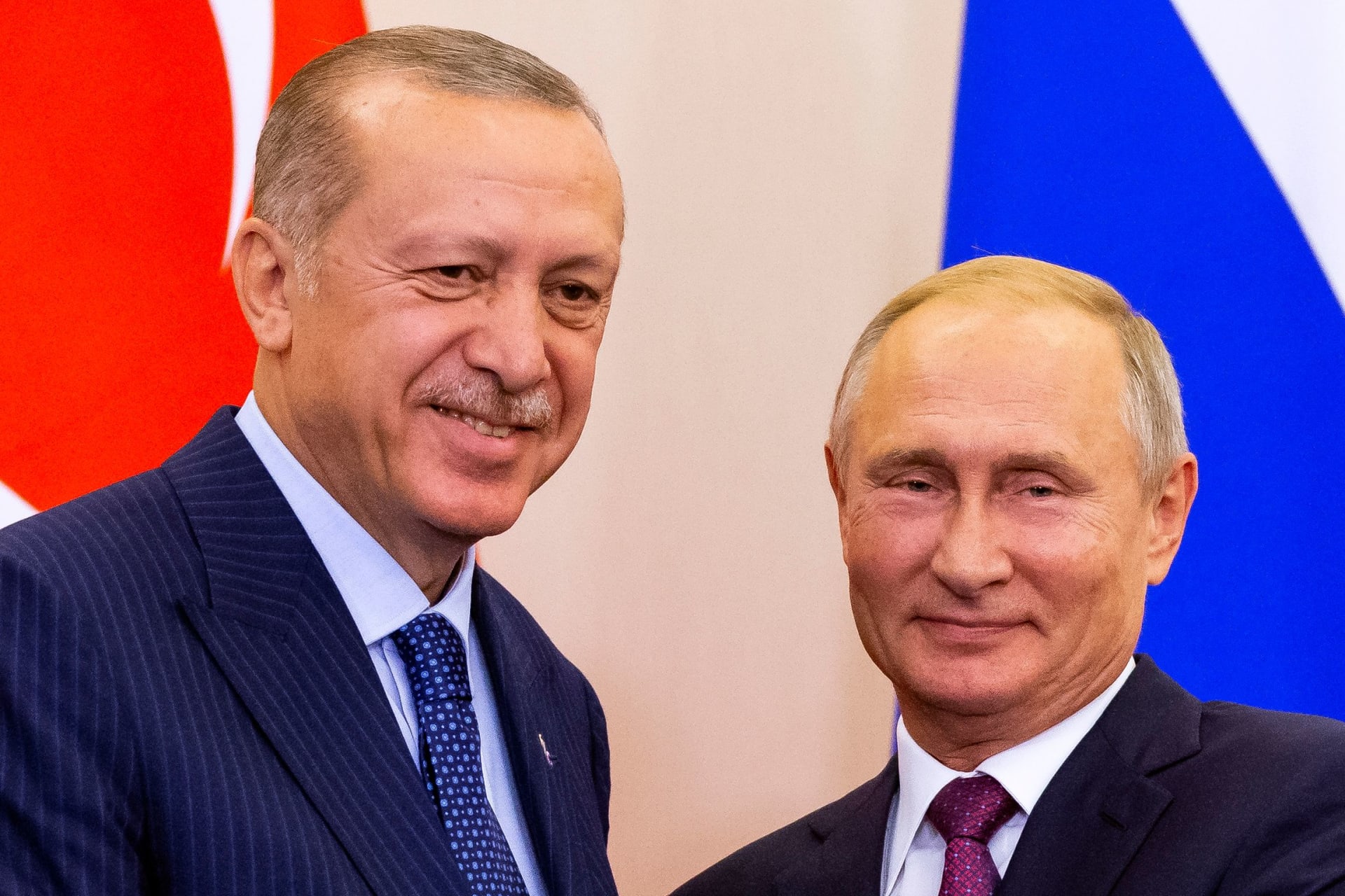 روسيا تعلن عدم شن عملية عسكرية على إدلب.. وأردوغان: منعنا حدوث أزمة إنسانية 