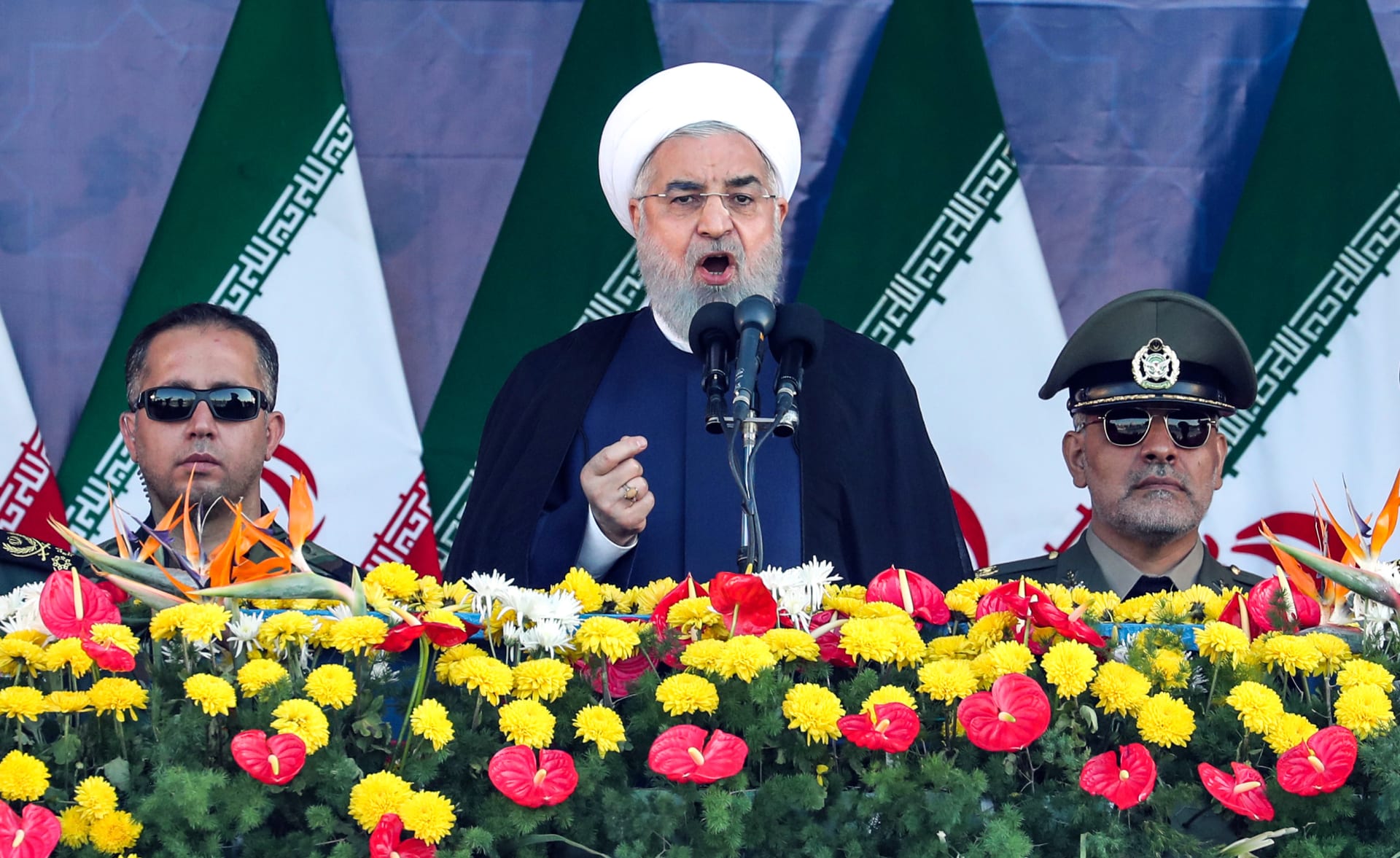 ما هو الأمر الذي أصدره روحاني بعد الهجوم الذي استهدف عرضاً عسكرياً في إيران؟