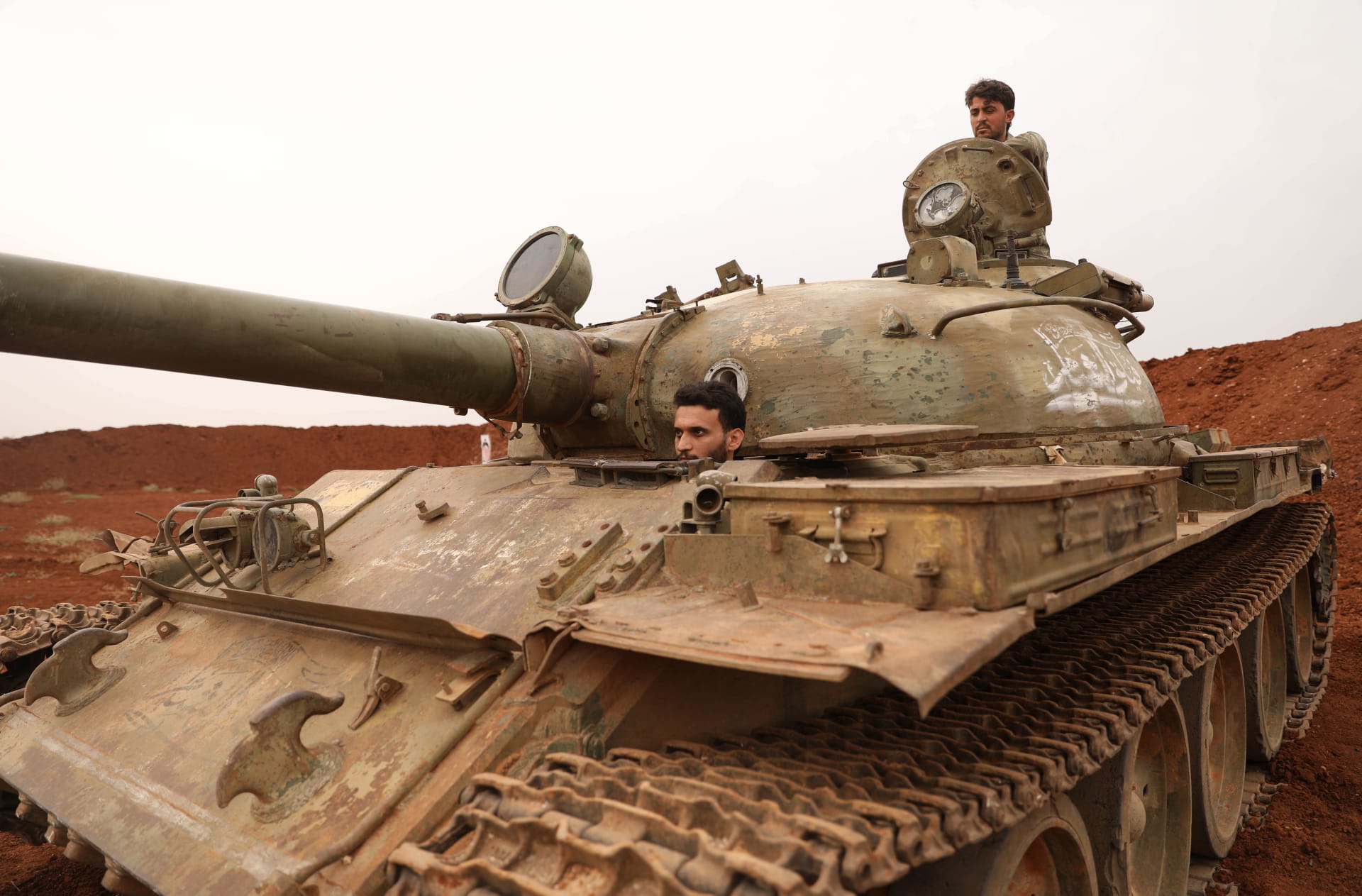 تركيا تعلن الانتهاء من إخلاء المنطقة "منزوعة السلاح" من الأسلحة الثقيلة بإدلب