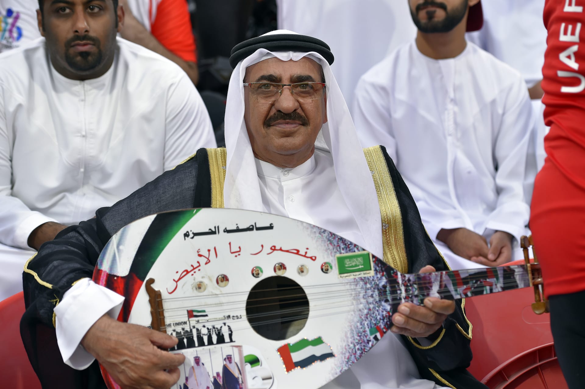 مشاهد من "قلب الحدث" في مباراة الإمارات وقطر في كأس آسيا 